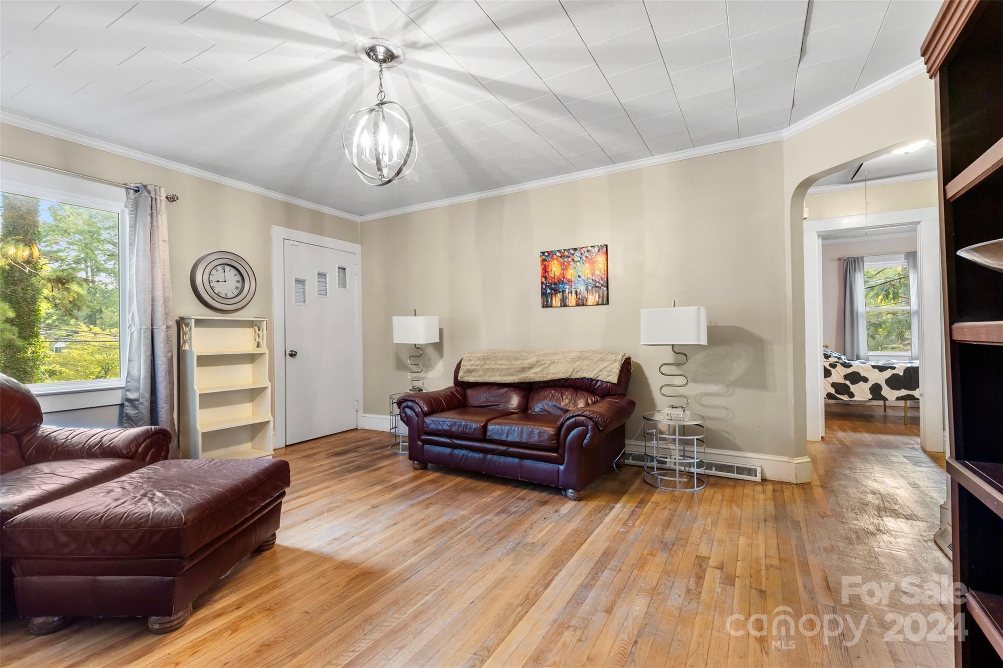 Property image 3 of 1405 Statesville Boulevard in Milford Hills, Salisbury, NC 28144