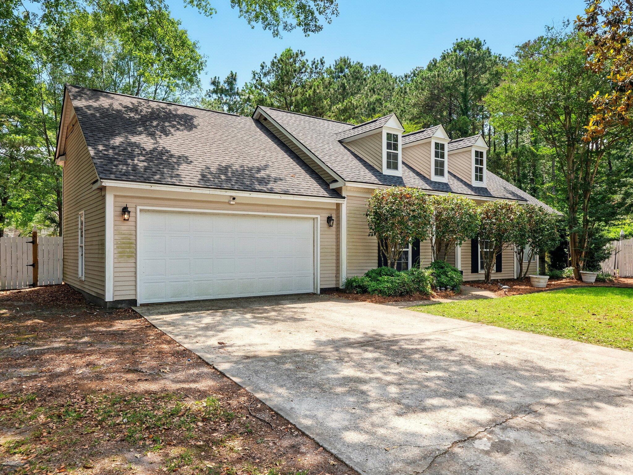 Property image 3 of 113 Mapperton Court in Summerville Place, Summerville, SC 29485