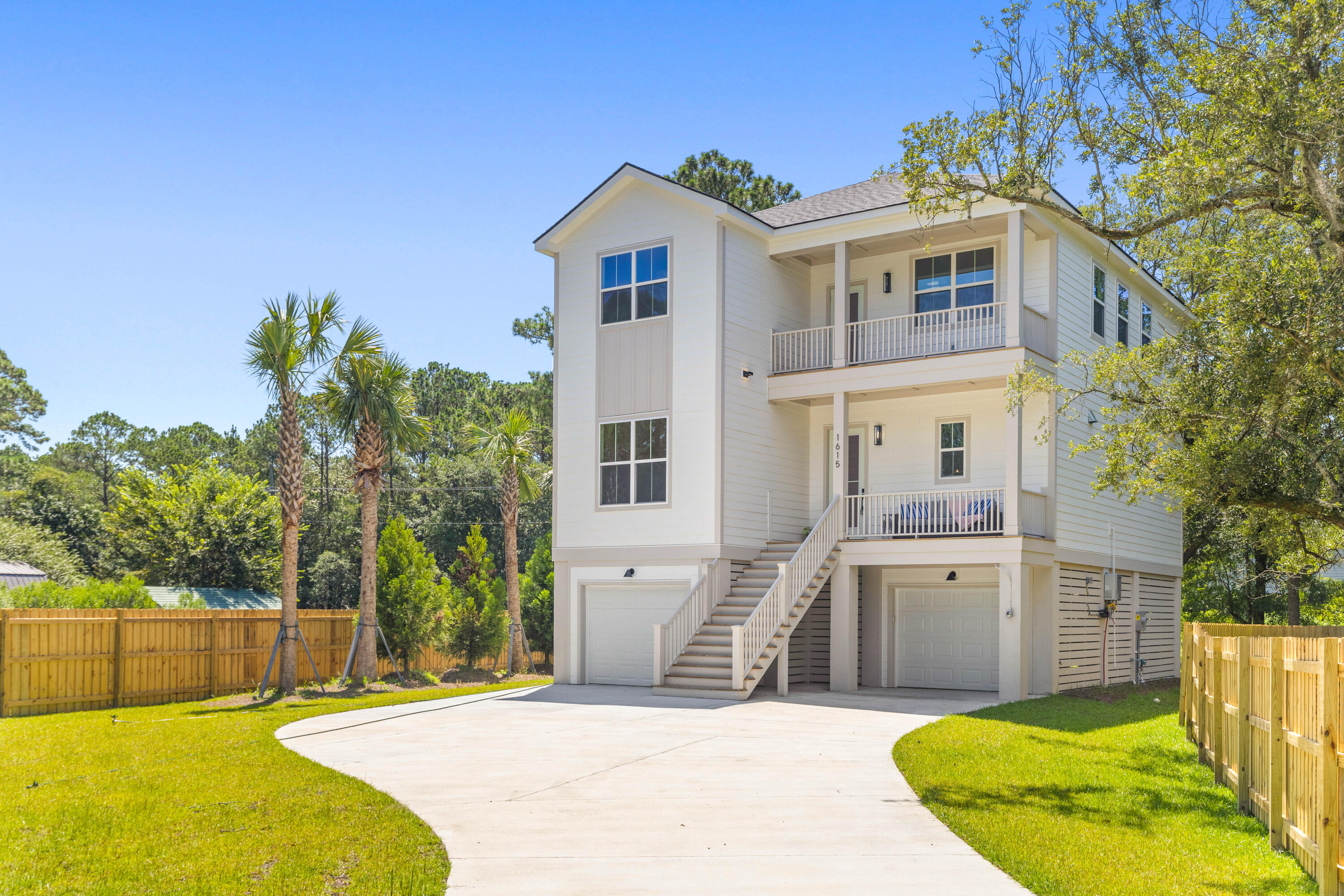 Property image 3 of 1615 Macoma Road in Copahee View, Mount Pleasant, SC 29466