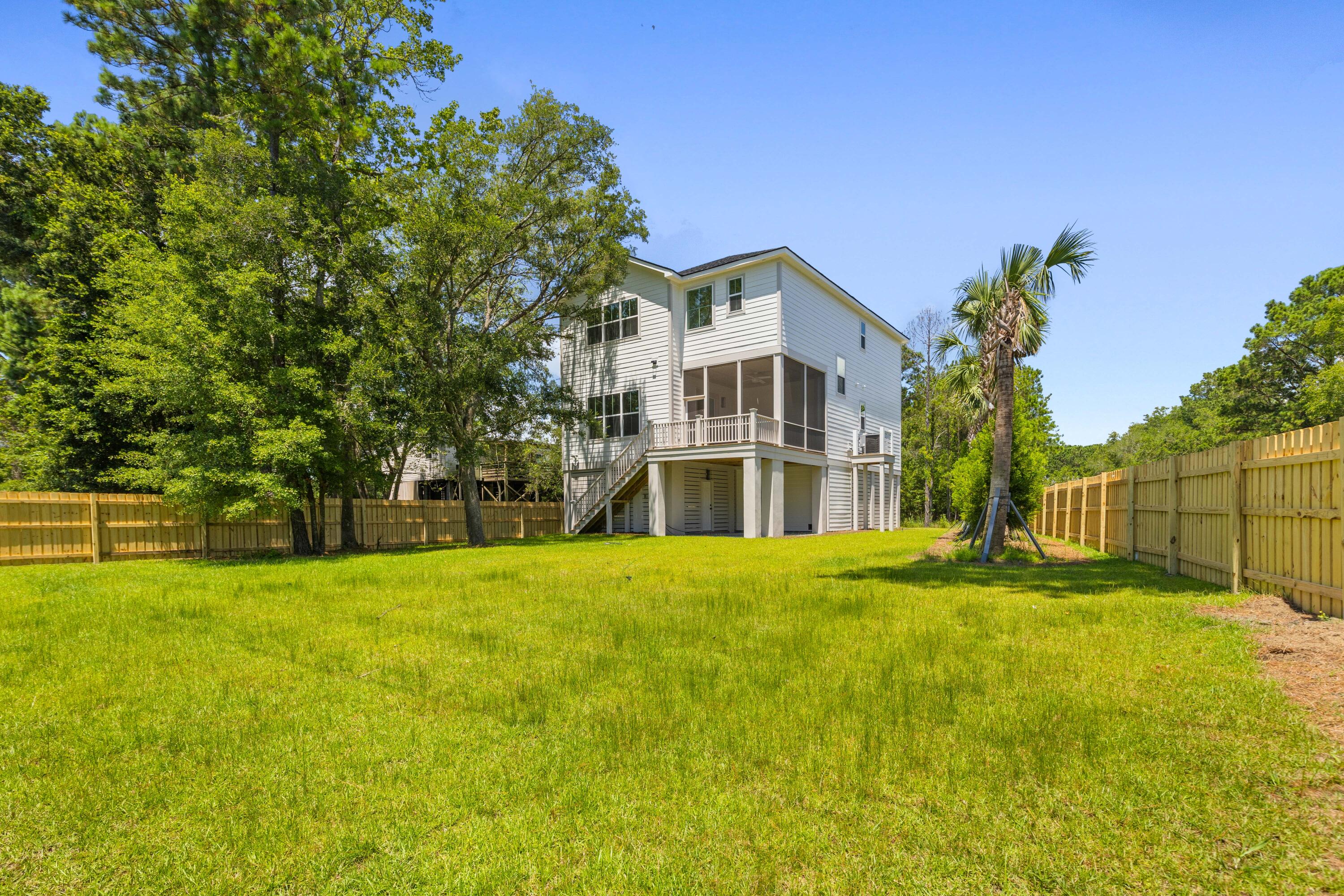 Property image 4 of 1615 Macoma Road in Copahee View, Mount Pleasant, SC 29466
