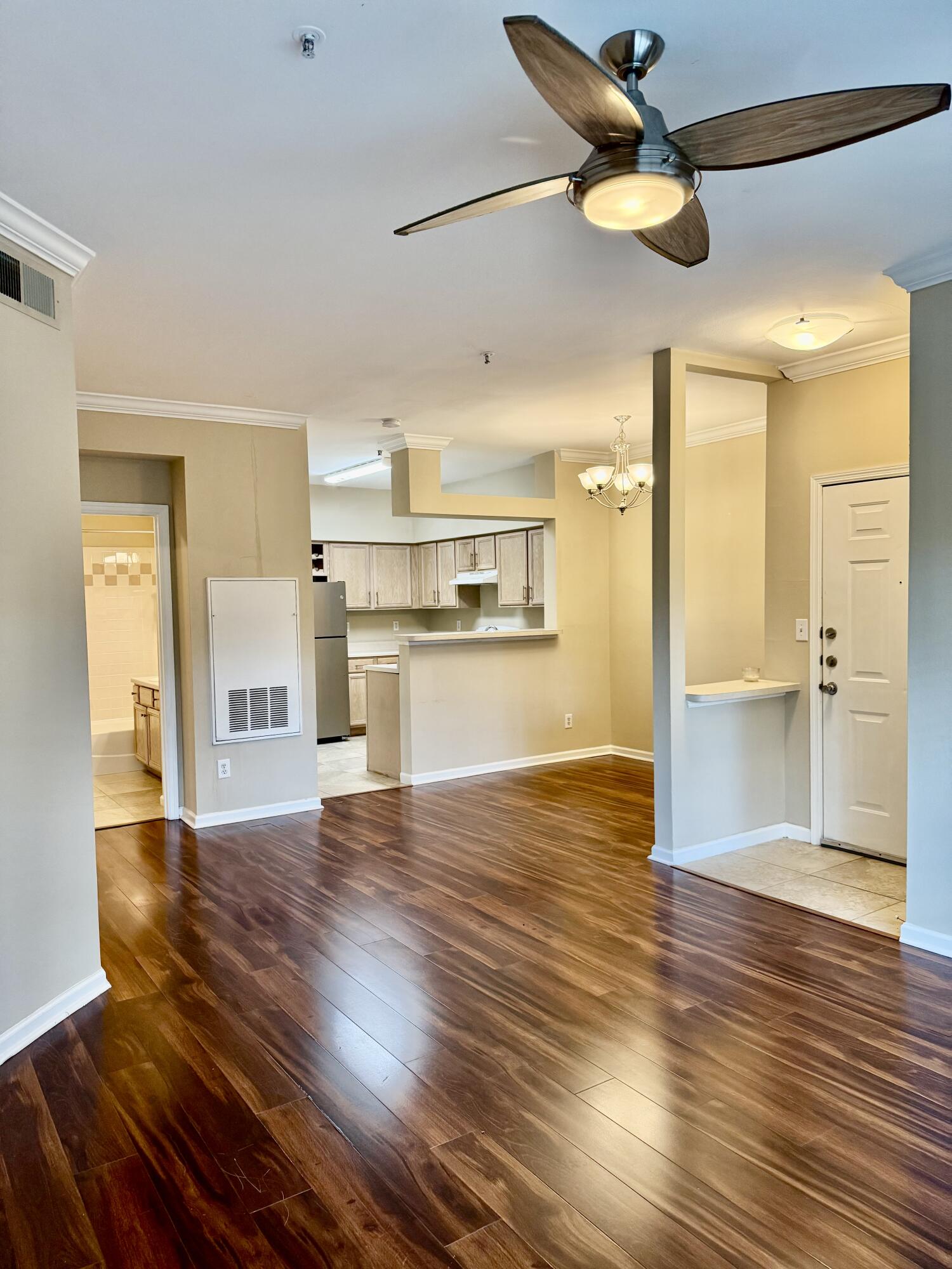 Property image 2 of 700 Daniel Ellis Drive 14104 in The Peninsula Condominiums, Charleston, SC 29412