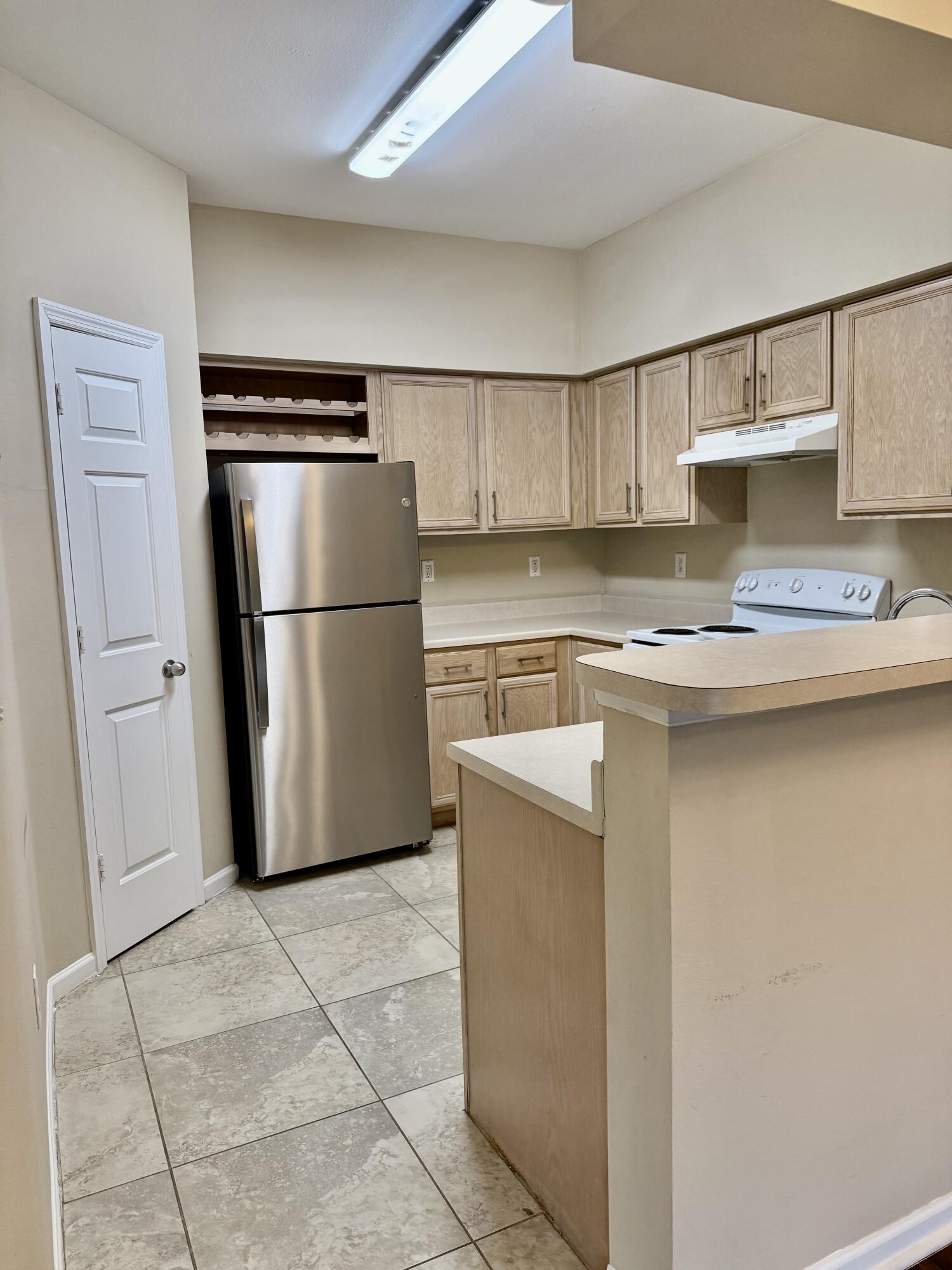 Property image 4 of 700 Daniel Ellis Drive 14104 in The Peninsula Condominiums, Charleston, SC 29412
