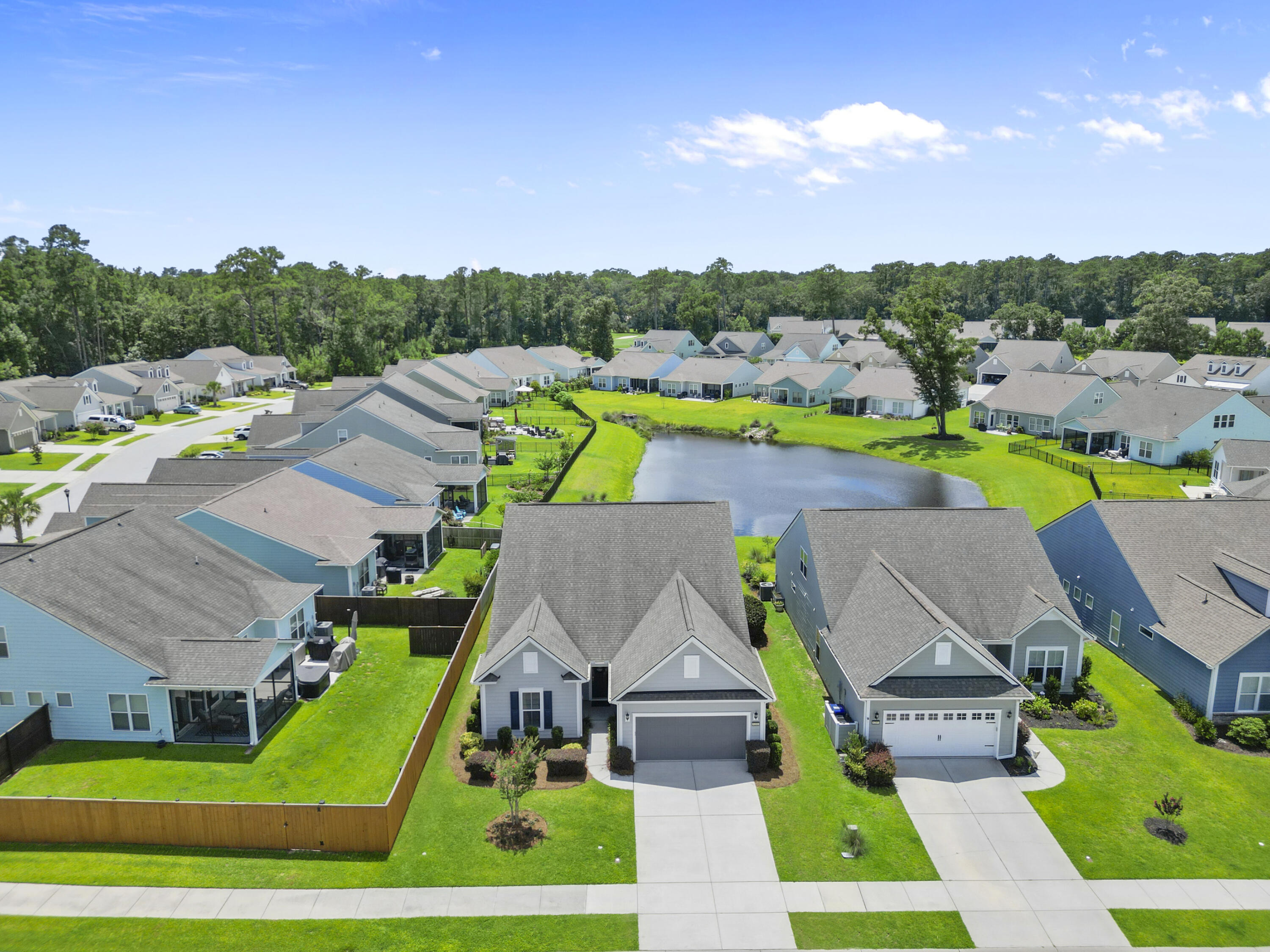 Property image 2 of 6201 Woodsedge Court in Stono Ferry, Hollywood, SC 29449
