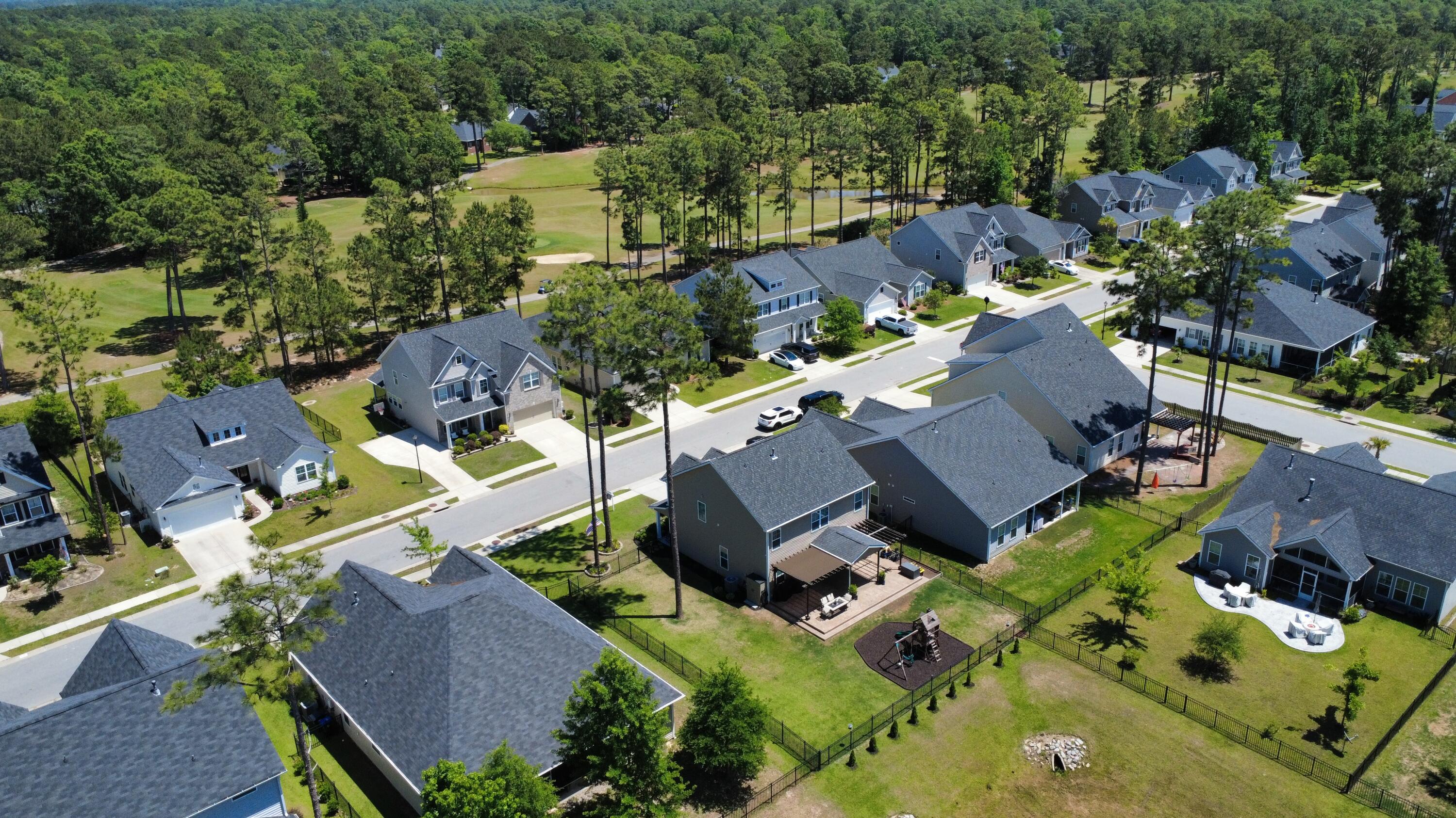 Property image 4 of 505 Kilarney Road in Pine Forest, Summerville, SC 29483