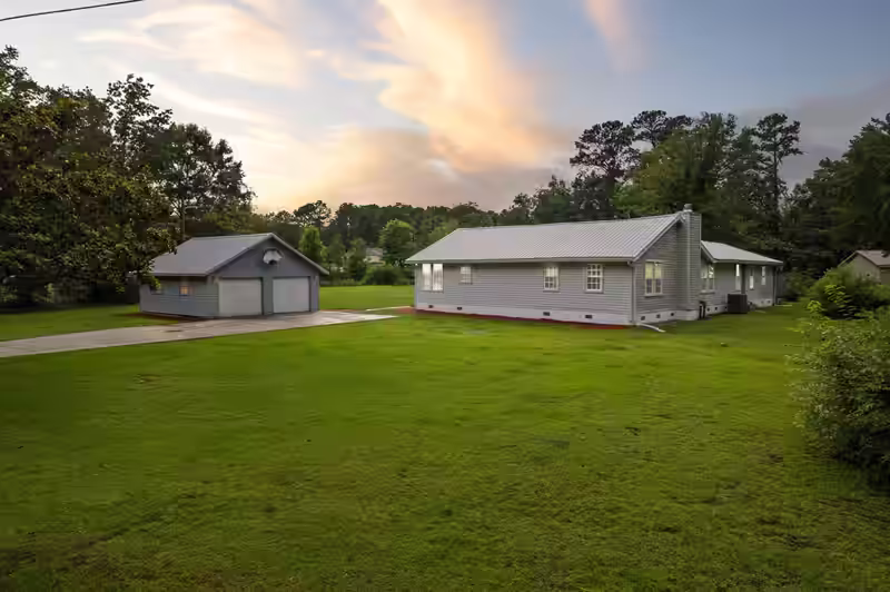 Pinehill Acres, Summerville Community