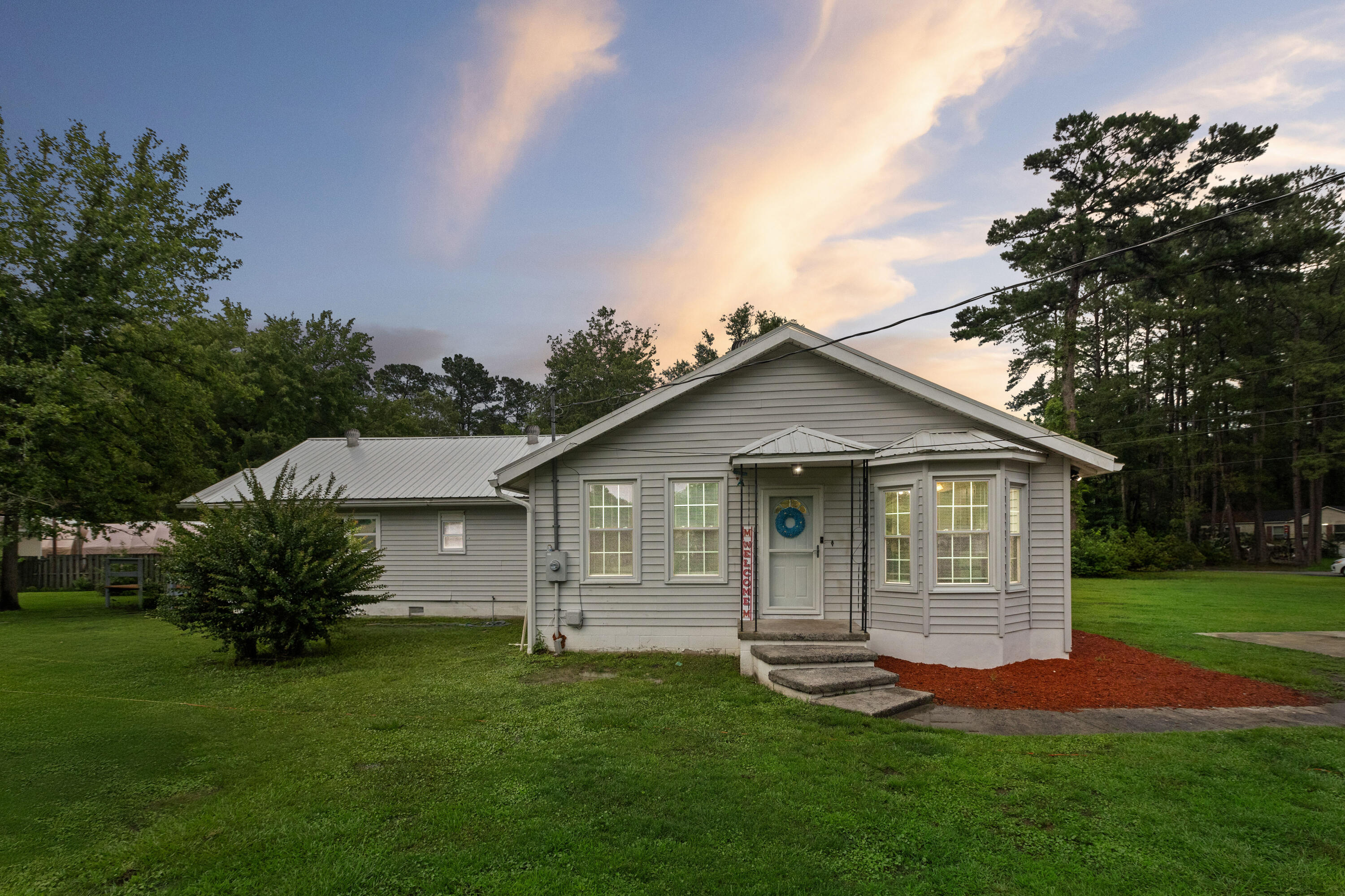 Property image 3 of 245 Lake Drive in Pinehill Acres, Summerville, SC 29483