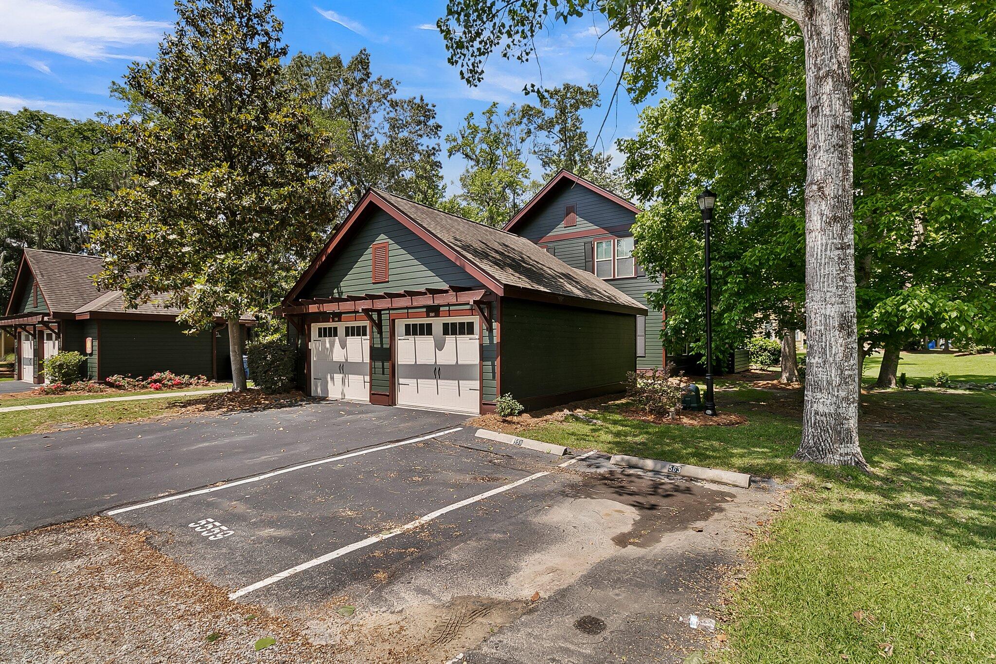 Property image 2 of 5565 Colonial Chatsworth Cir in Summers Bend on the Ashley, North Charleston, SC 29418