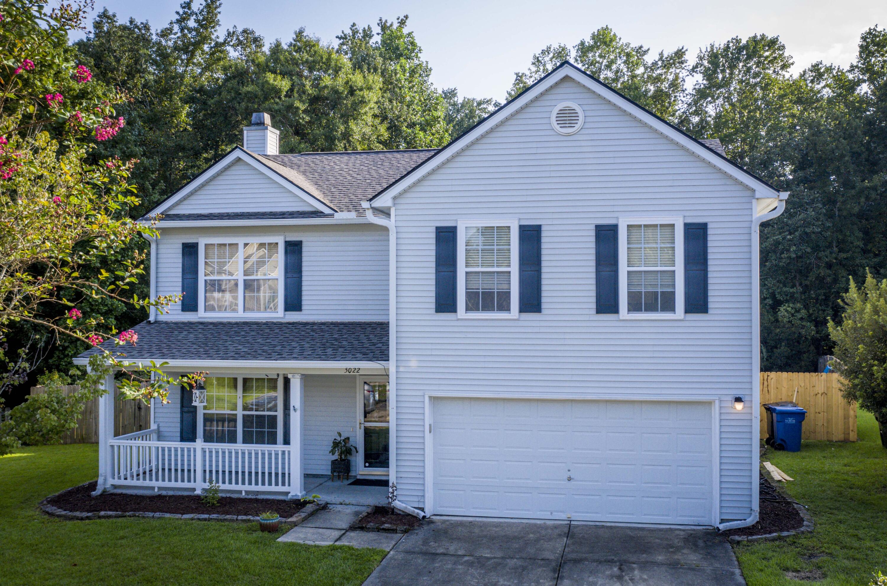 Property image 2 of 5022 Basnett Drive in Wescott Plantation, Summerville, SC 29485
