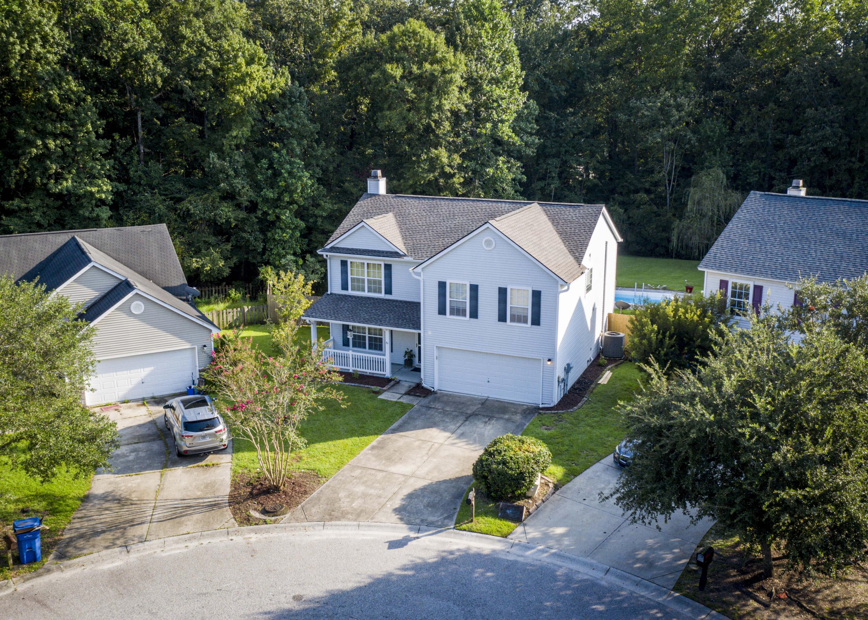 Property image 3 of 5022 Basnett Drive in Wescott Plantation, Summerville, SC 29485