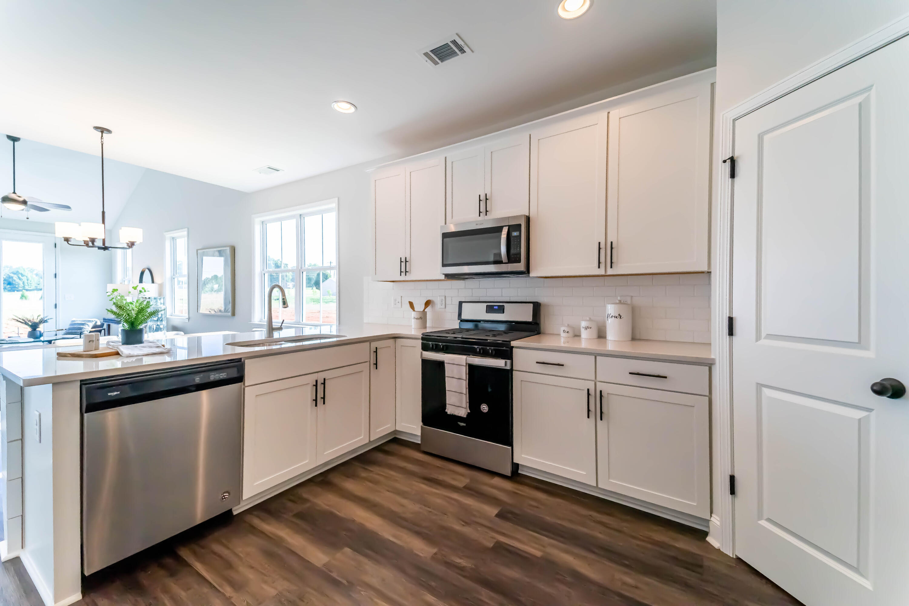 Property image 5 of 313 Clipper Court in Cane Bay Plantation, Summerville, SC 29486