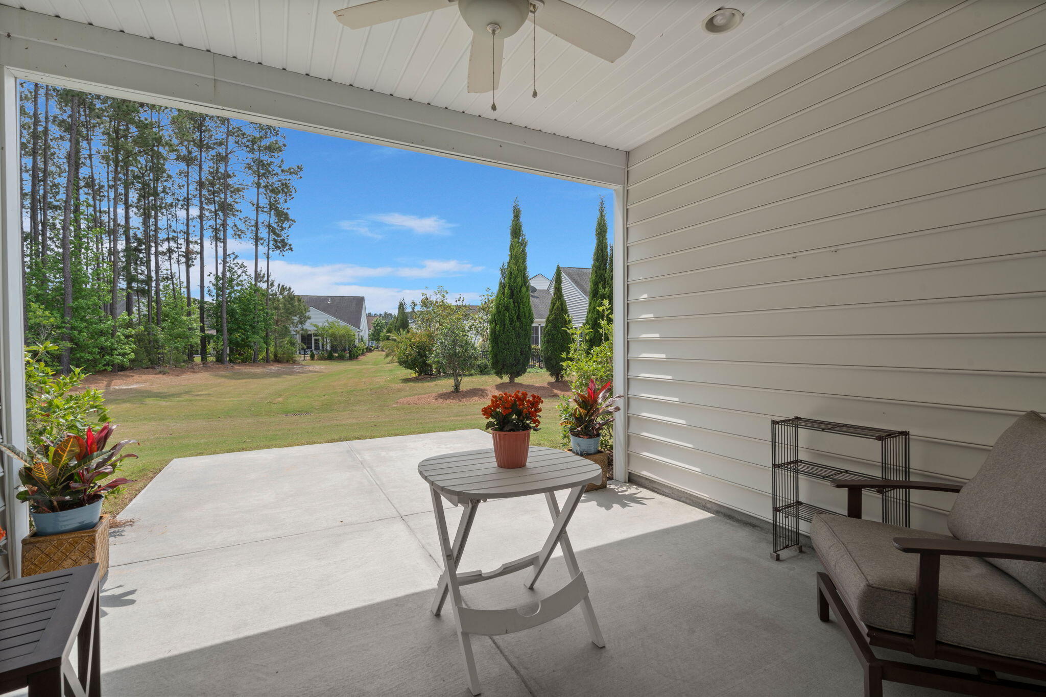 Property image 4 of 423 Four Seasons Boulevard in Cane Bay Plantation, Summerville, SC 29486