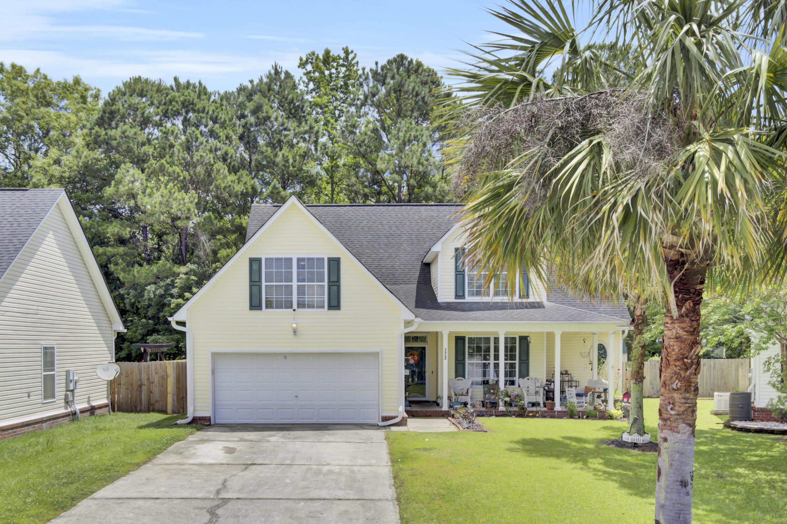 Property image 3 of 172 Cotillion Cresent Crescent in Southern Magnolias, Summerville, SC 29483