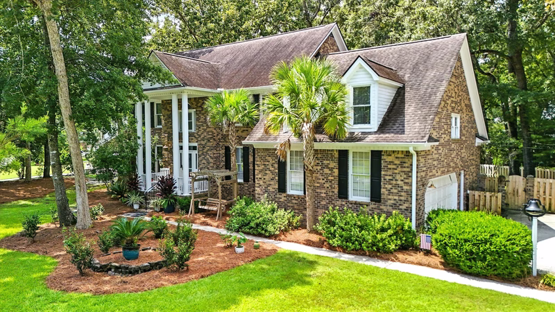 123 Huckleberry Lane