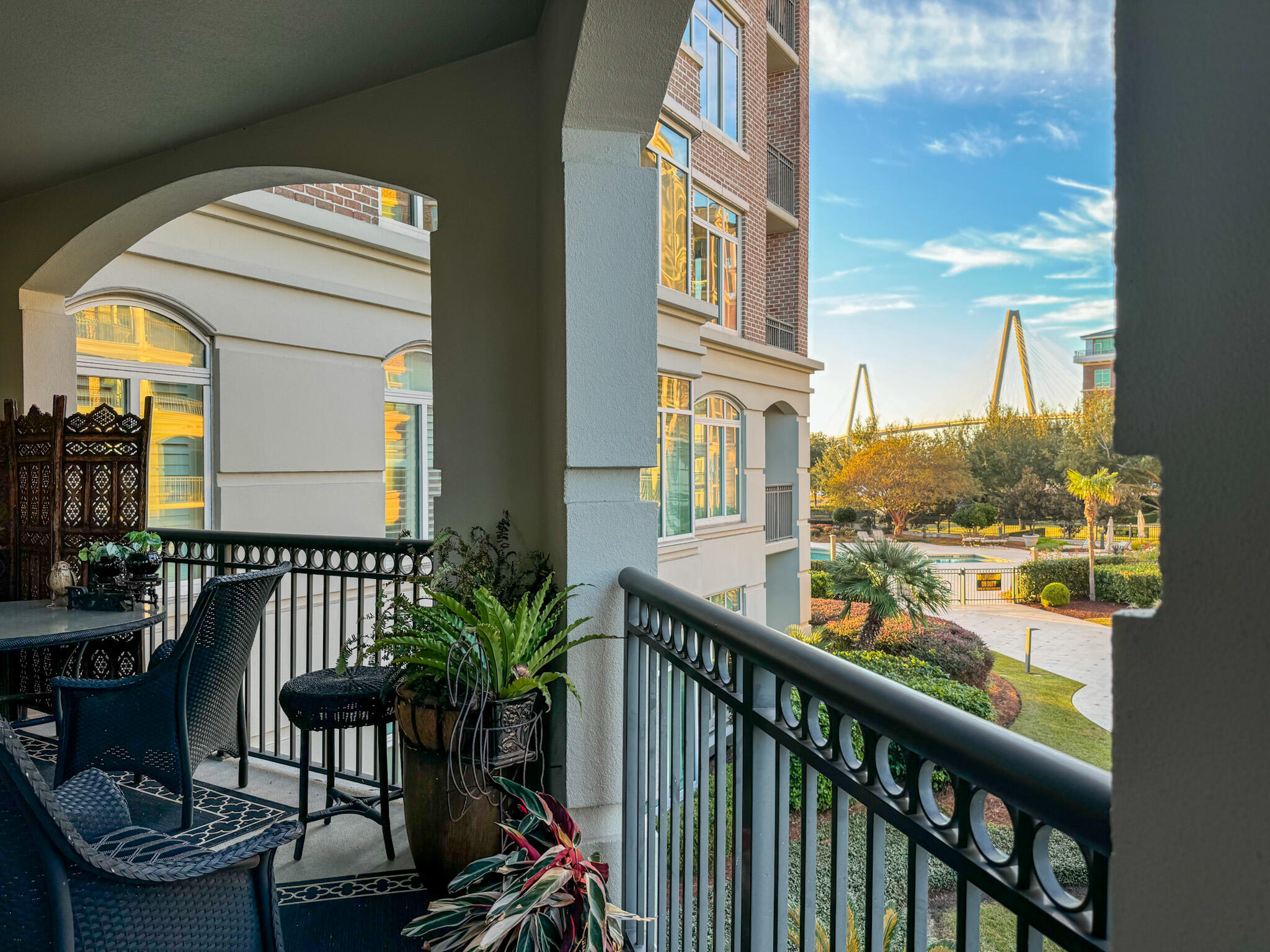 Property image 5 of 221 S Plaza Ct 107 in Renaissance On Chas Harbor, Mount Pleasant, SC 29464