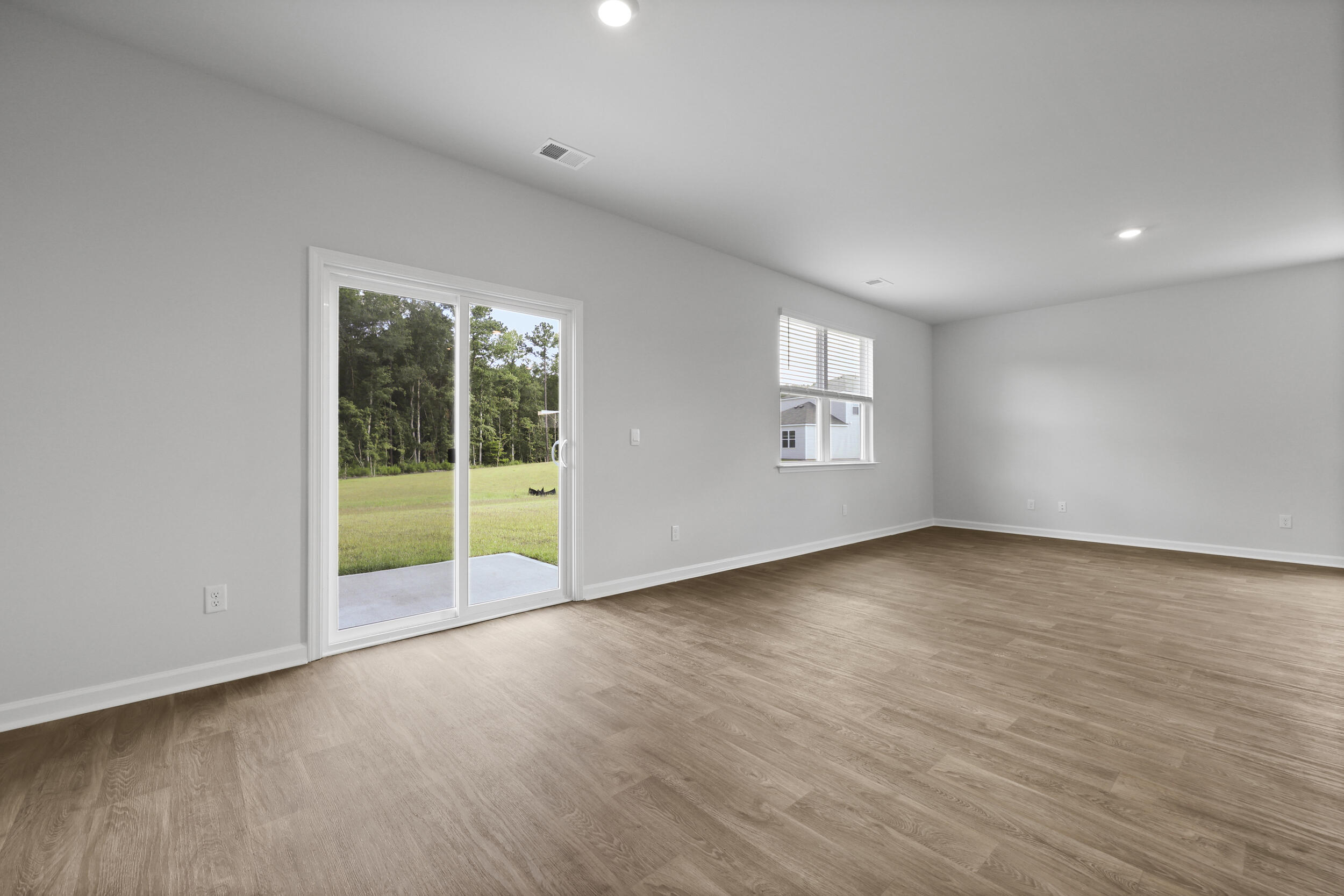 Property image 5 of 716 Long Bluff Road in Cane Bay Plantation, Summerville, SC 29486