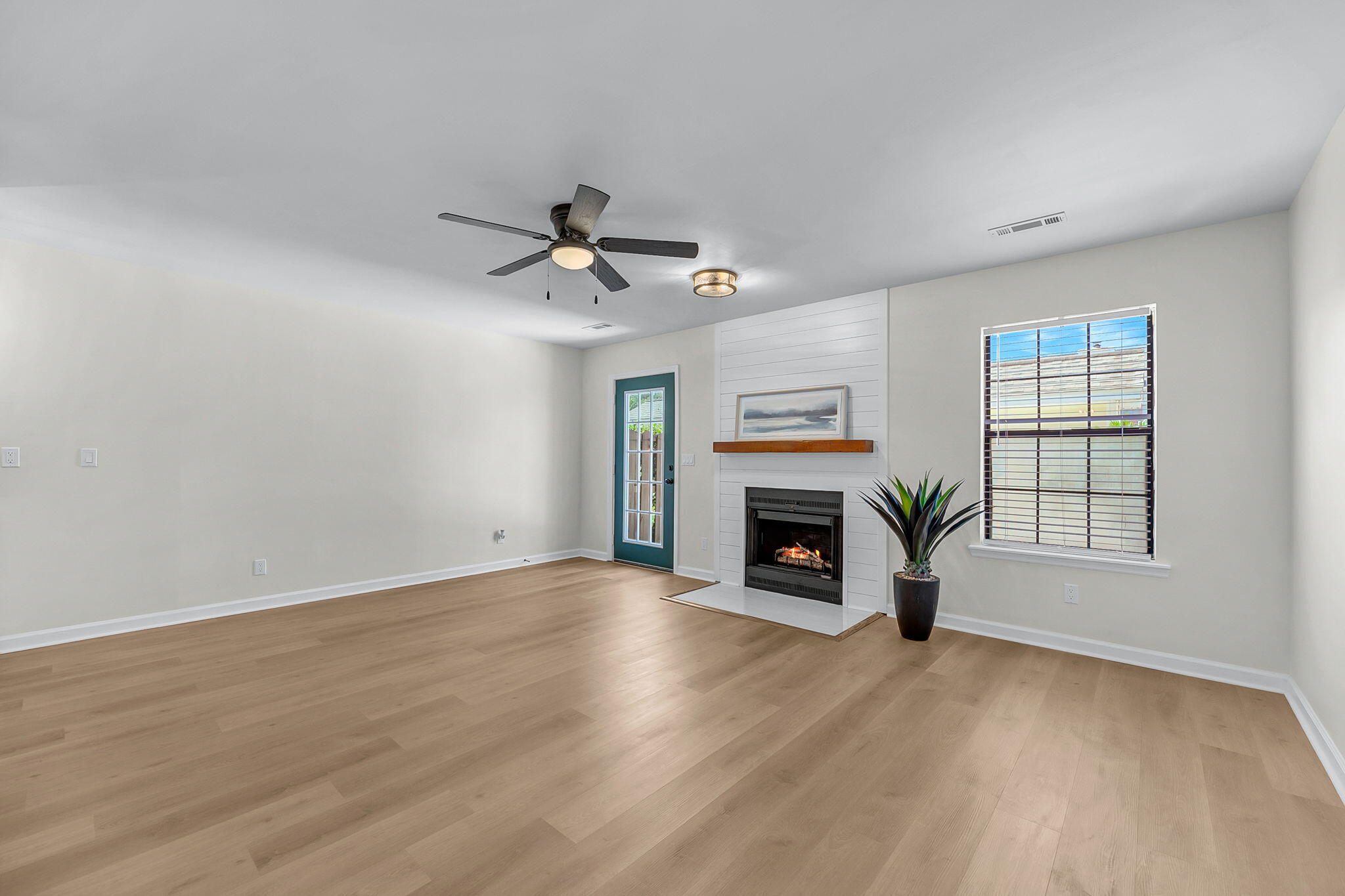 Property image 5 of 2912 Oxford Place in Old Towne Villas, Charleston, SC 29414