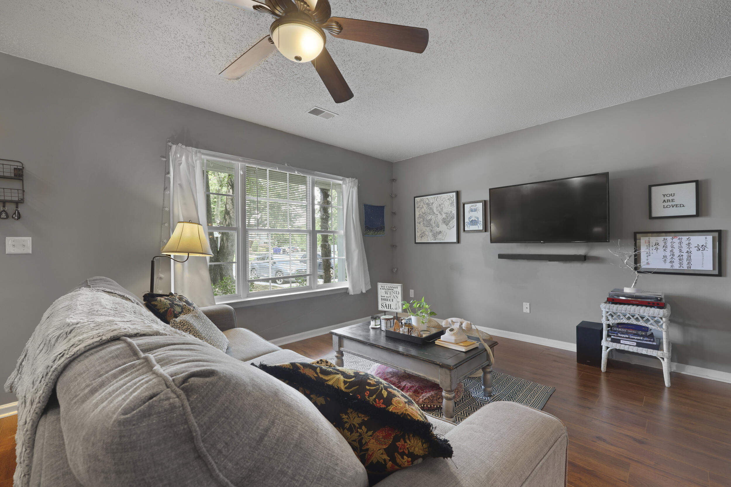 Property image 3 of 7904 Shadow Oak Drive in Oak Bluff, North Charleston, SC 29406