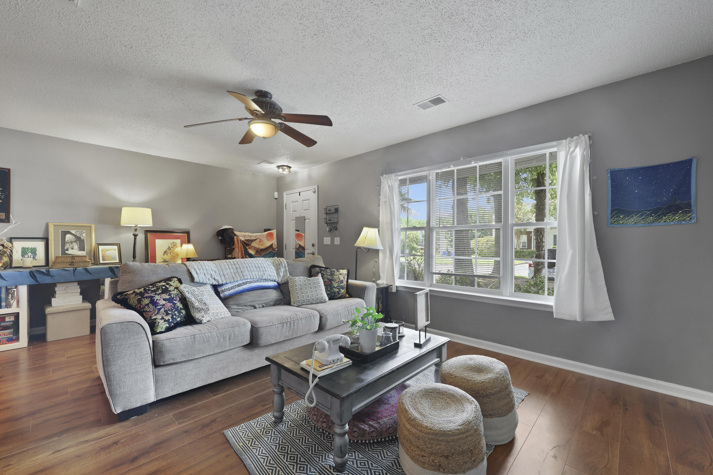 Property image 4 of 7904 Shadow Oak Drive in Oak Bluff, North Charleston, SC 29406