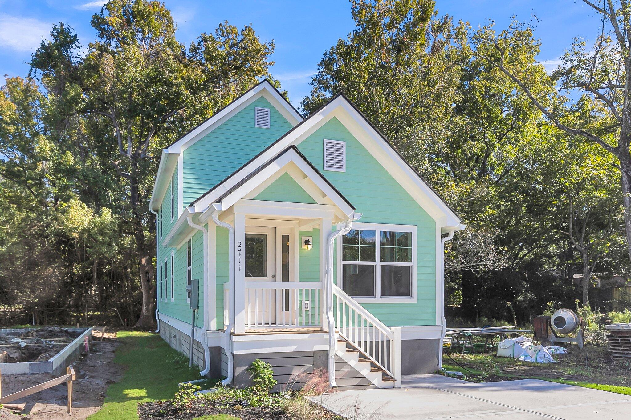 Property image 4 of 2711 Henry Street in Happy Hill, North Charleston, SC 29405