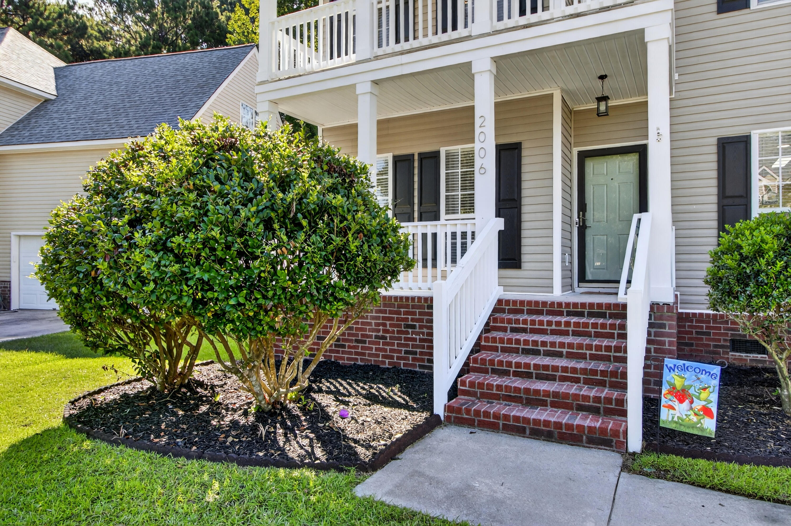 Property image 3 of 2006 S Smokerise Way in Planters Pointe, Mount Pleasant, SC 29466