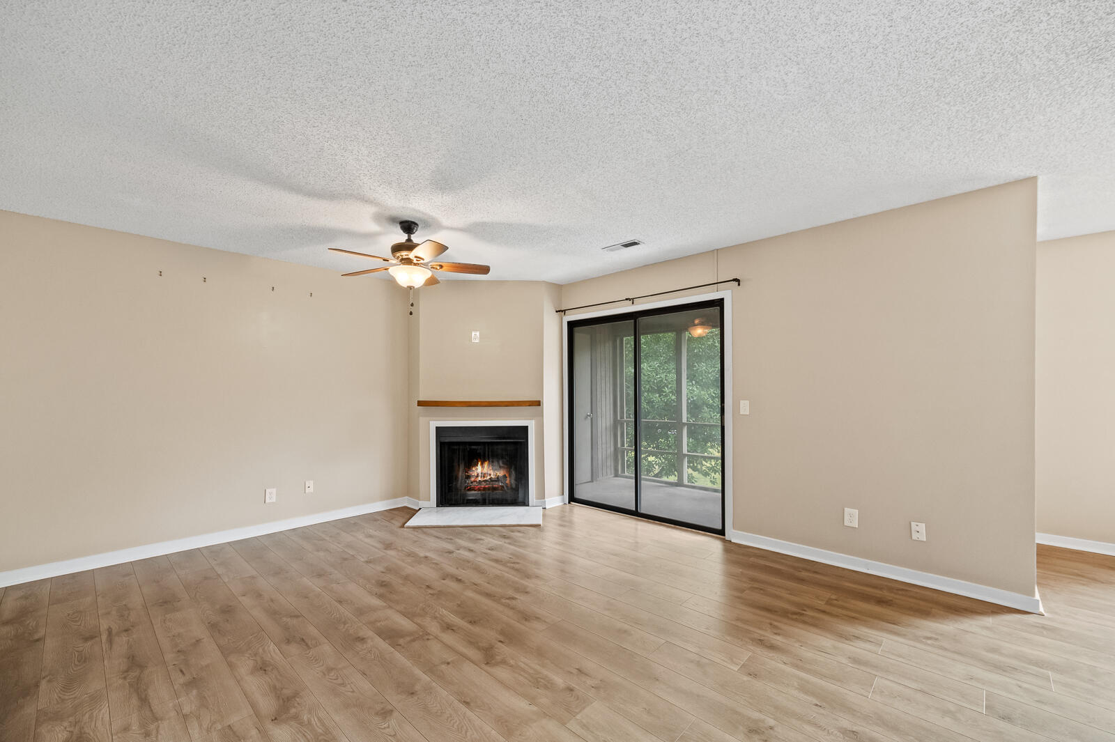 Property image 2 of 2305 Treescape Drive 7 in Ashleytowne Village, Charleston, SC 29414