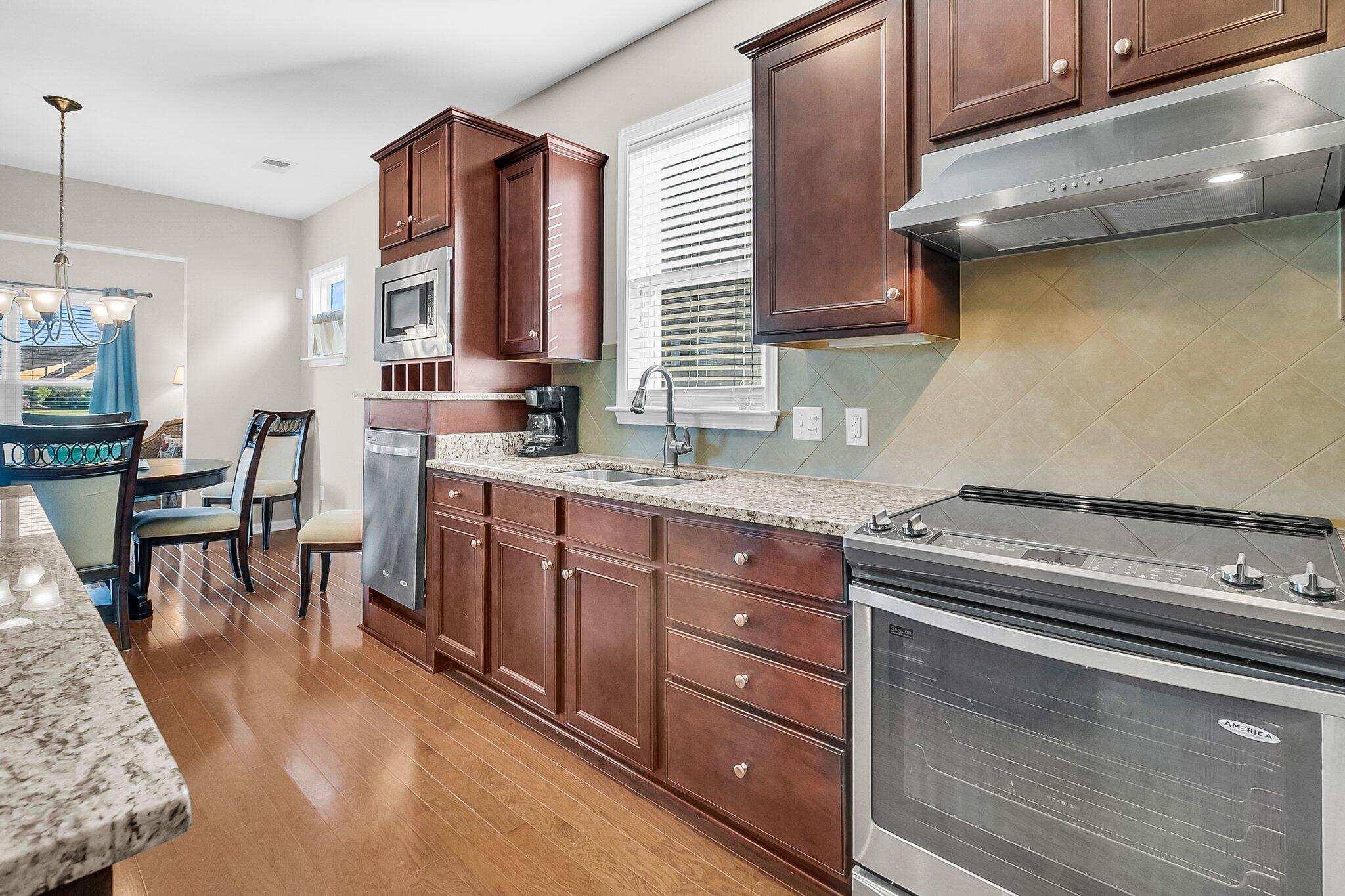 Property image 5 of 510 Eastern Isle Avenue in Cane Bay Plantation, Summerville, SC 29486