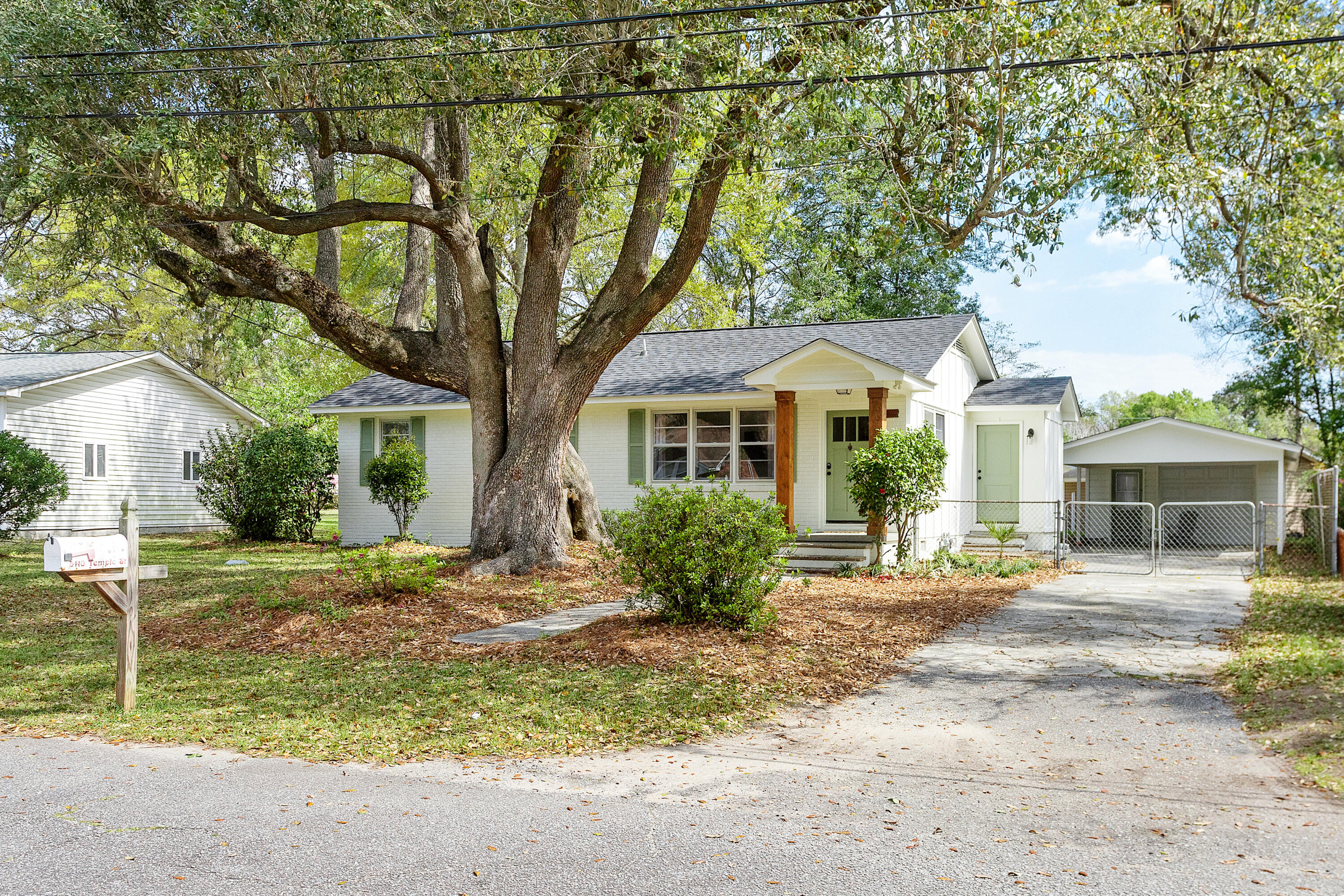 Property image 2 of 5110 Temple Street in Park Circle, North Charleston, SC 29405