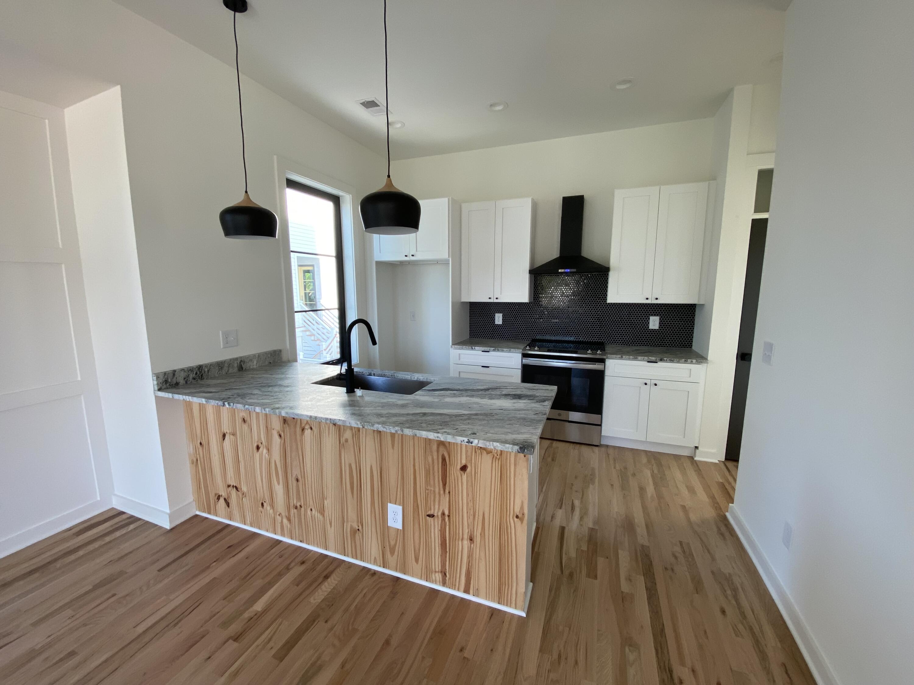 Property image 5 of 77 100 Aiken in Eastside, Charleston, SC 29403