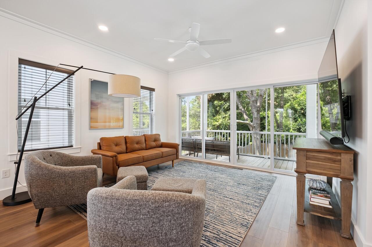 Property image 3 of 4451 Oakwood Avenue in Park Circle, North Charleston, SC 29405