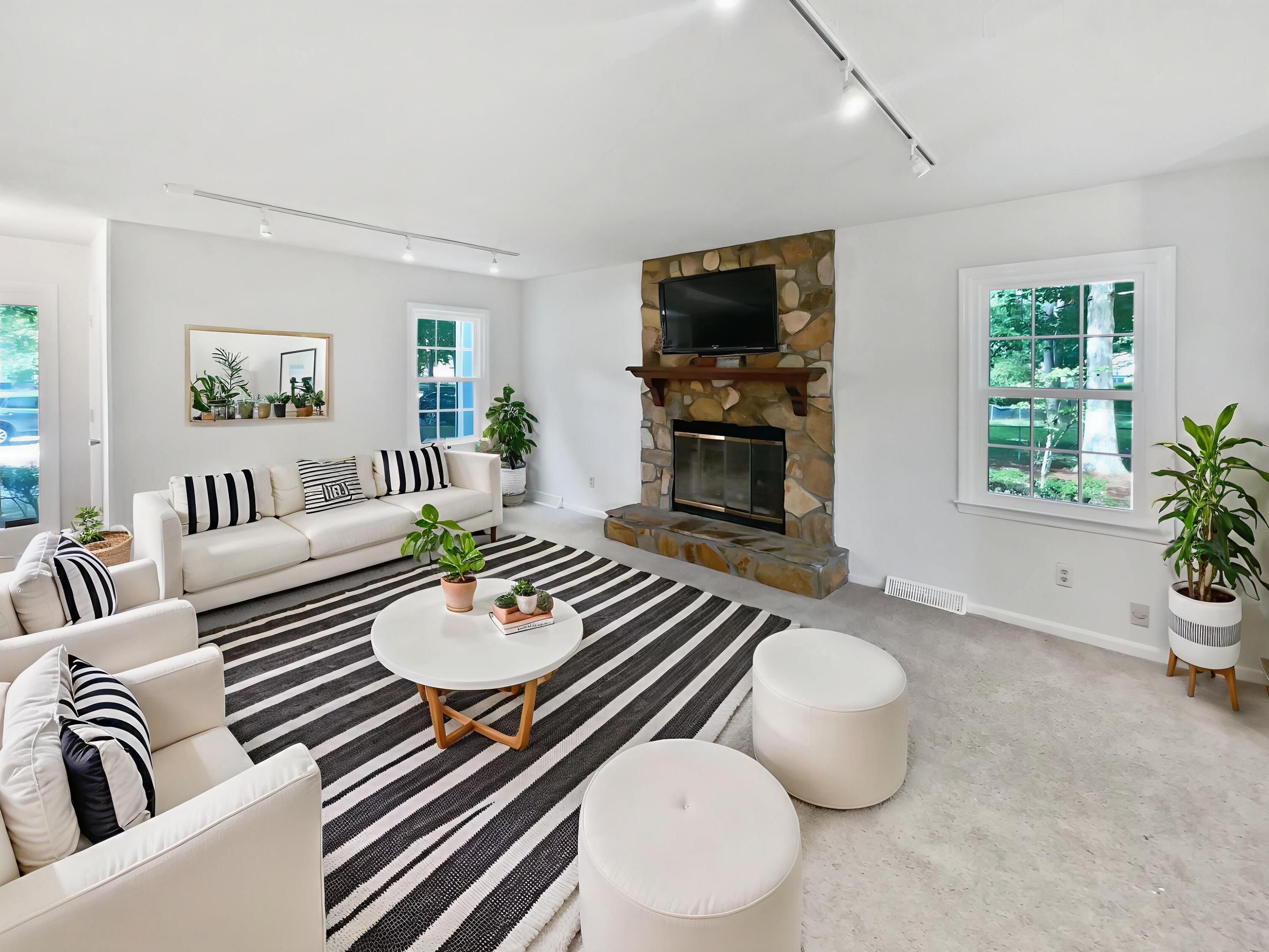 Property image 2 of 109 Evance Court in Irongate, Summerville, SC 29485