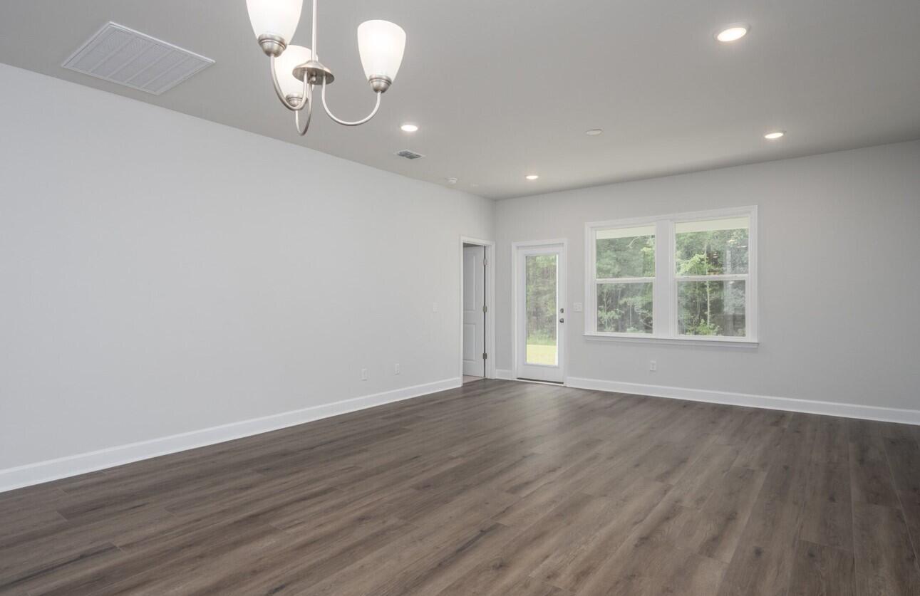 Property image 4 of 135 Royal Cainhoy Way in Cedar Glen Preserve, Huger, SC 29450