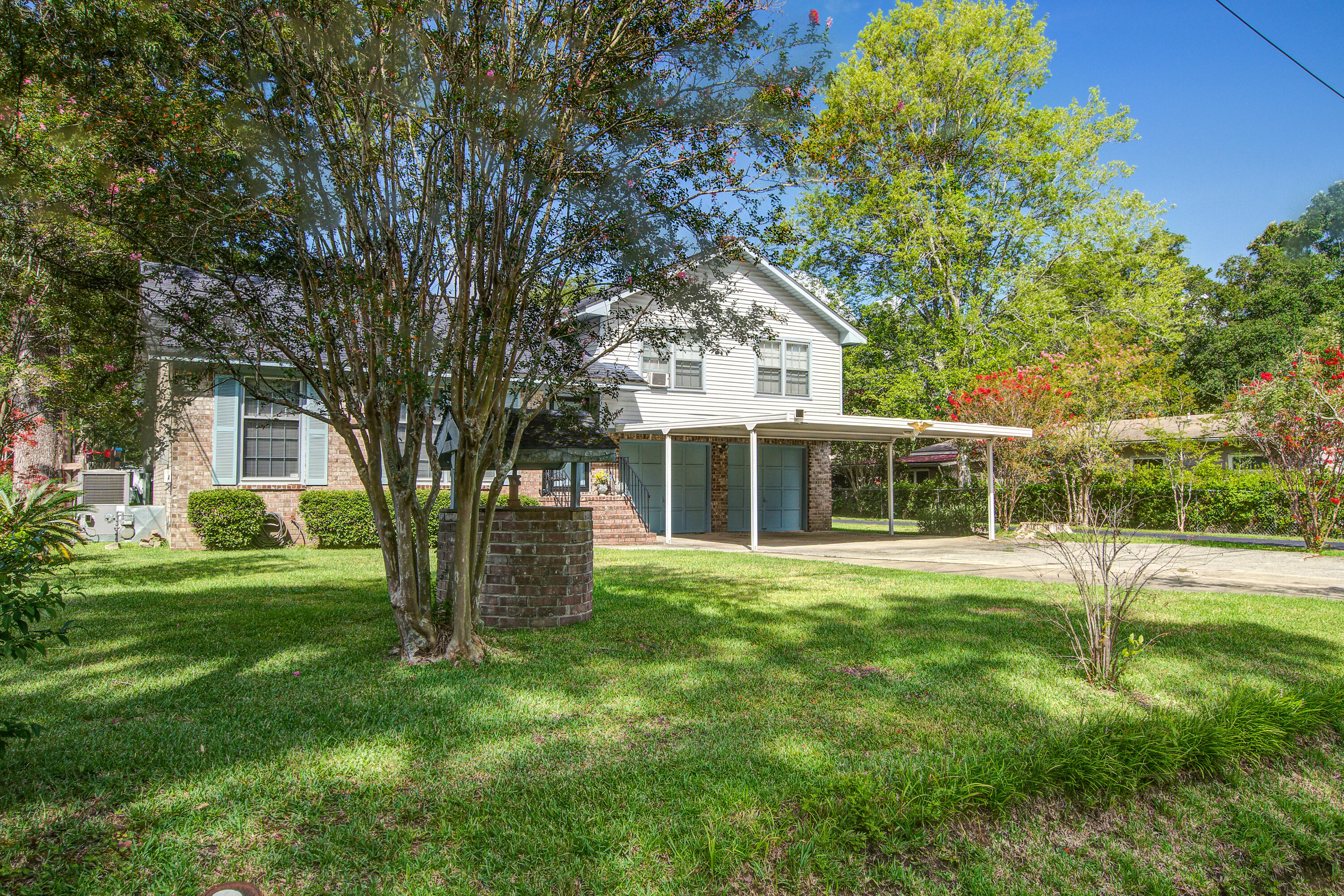 Property image 2 of 8899 Salamander Road in Deer Park, North Charleston, SC 29406