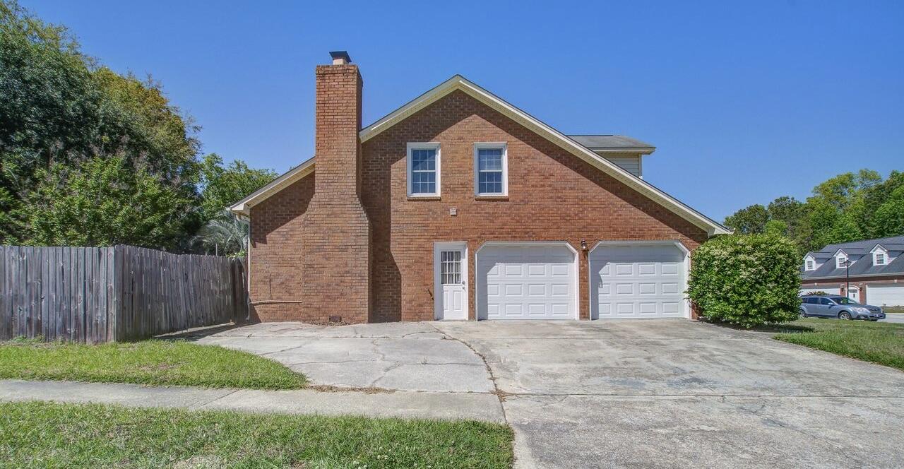 Property image 3 of 101 N Warwick Trace in Crowfield Plantation, Goose Creek, SC 29445