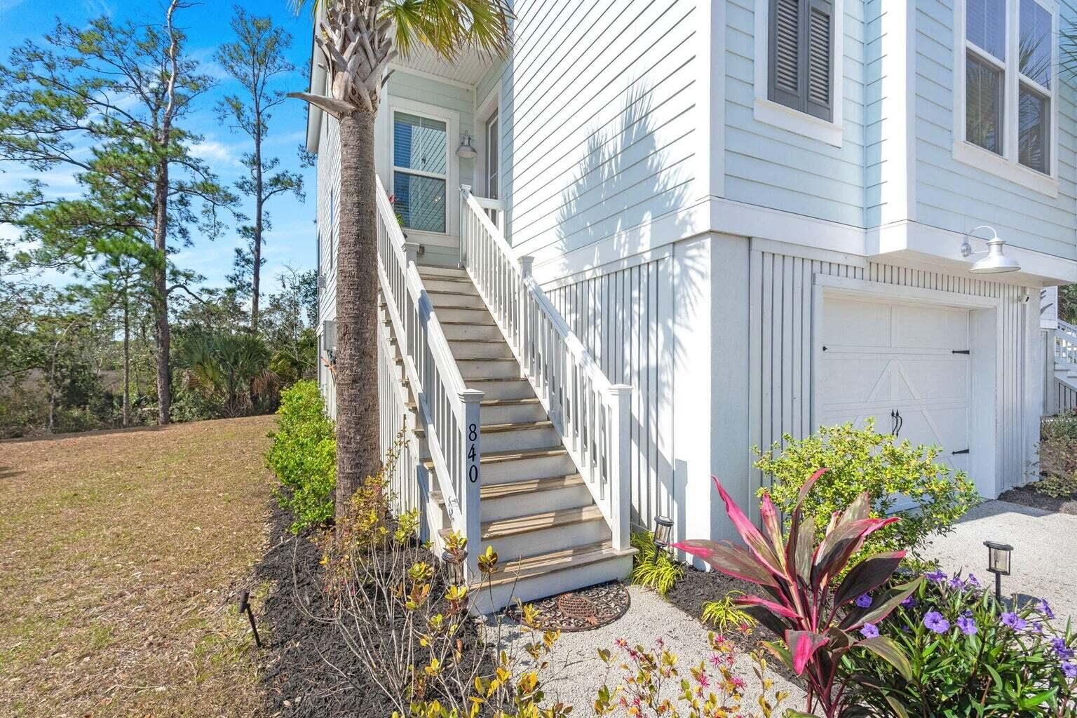 Property image 5 of 840 Forrest Drive in Governors Cay, Charleston, SC 29492