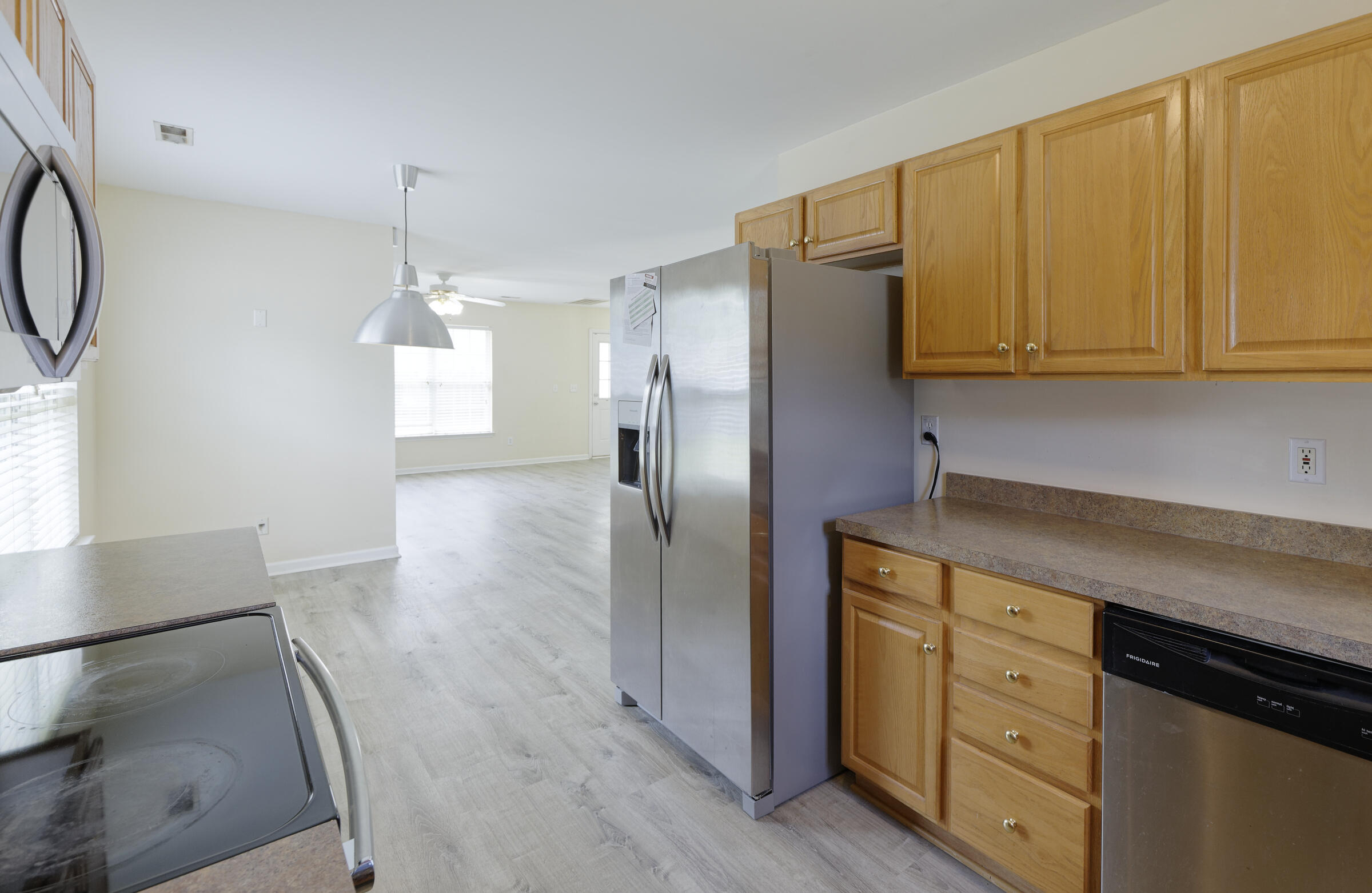 Property image 3 of 1301 Lantern Road in Sangaree, Summerville, SC 29486