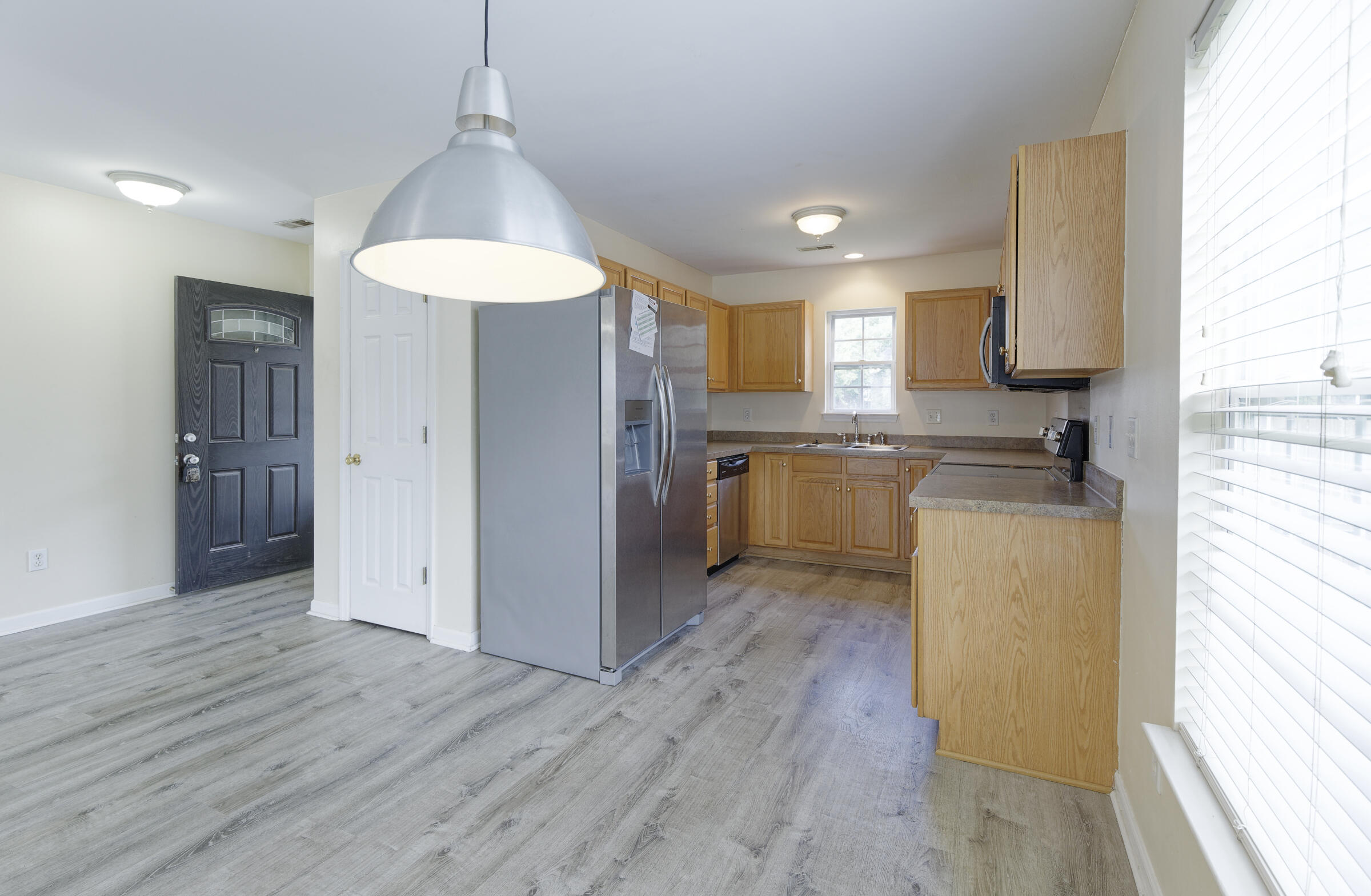 Property image 5 of 1301 Lantern Road in Sangaree, Summerville, SC 29486