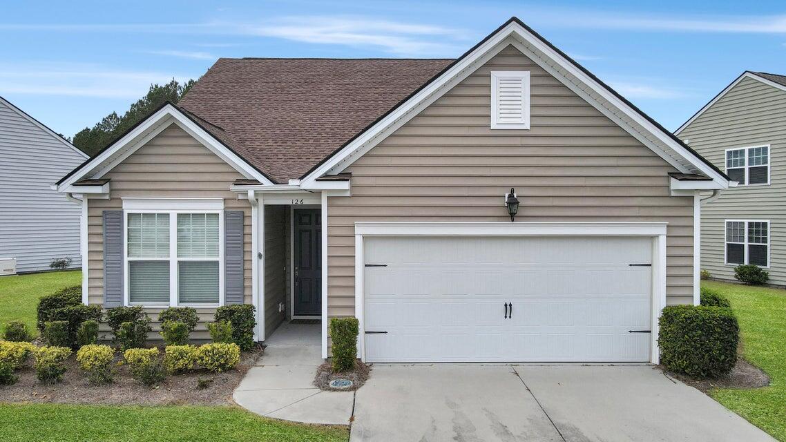 Property image 4 of 126 Harbor Trace Lane in Cane Bay Plantation, Summerville, SC 29486