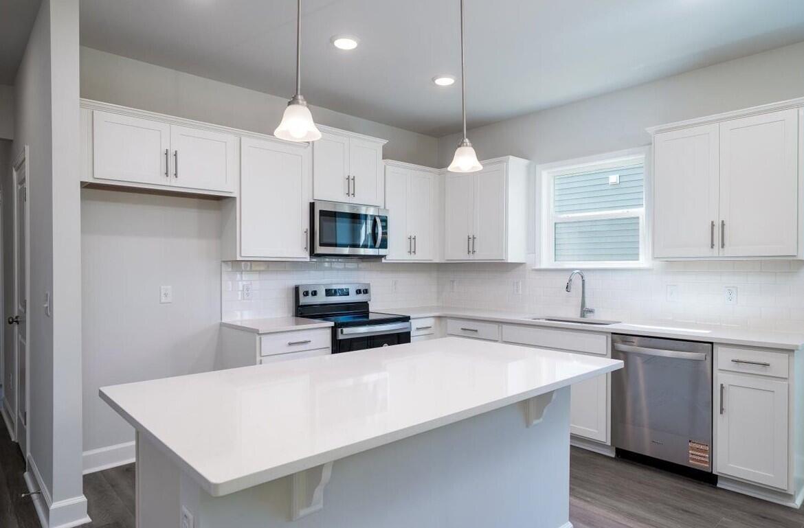 Property image 3 of 152 Royal Cainhoy Way in Cedar Glen Preserve, Huger, SC 29450