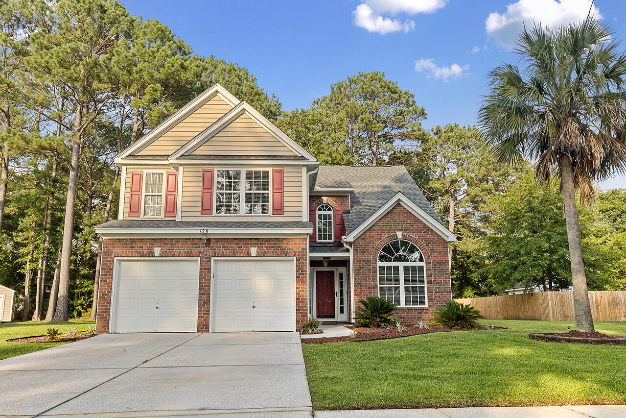 Property image 4 of 126 Thousand Oaks Circle in Crowfield Plantation, Goose Creek, SC 29445