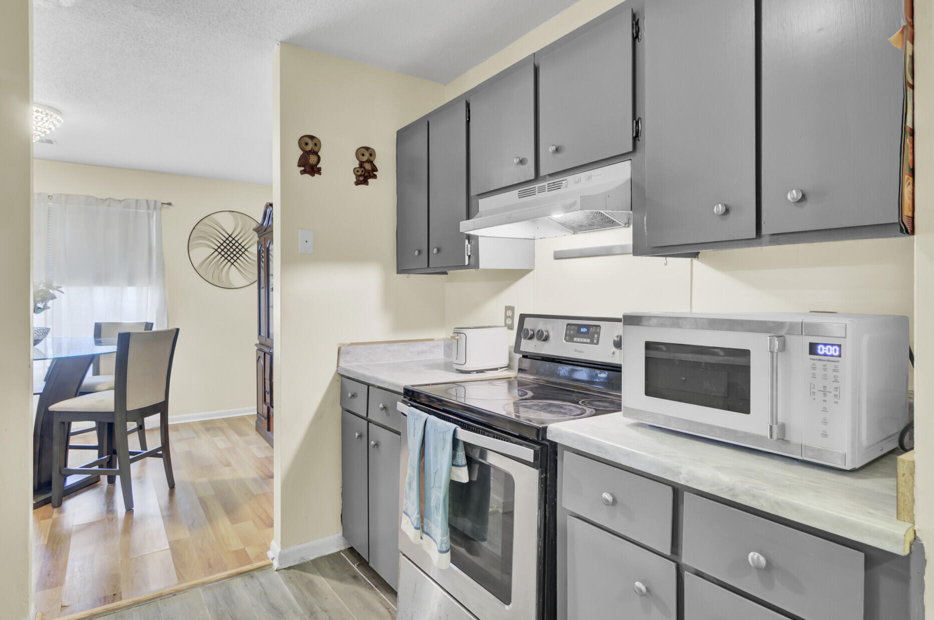 Property image 3 of 1104 Greenmeadow Drive in Greenslake Condominiums, Goose Creek, SC 29445