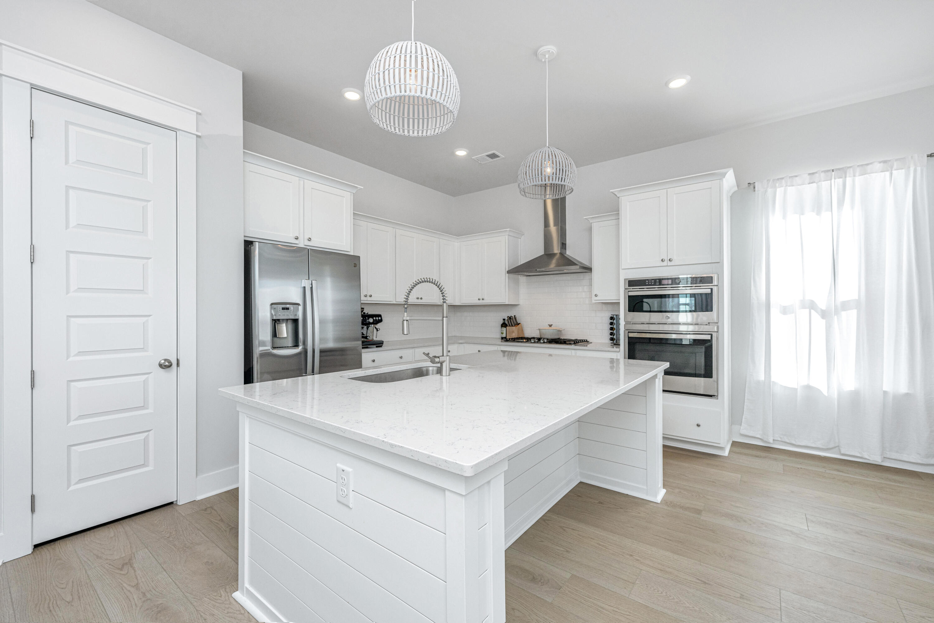 Property image 4 of 225 Witherspoon Street in Carnes Crossroads, Summerville, SC 29486