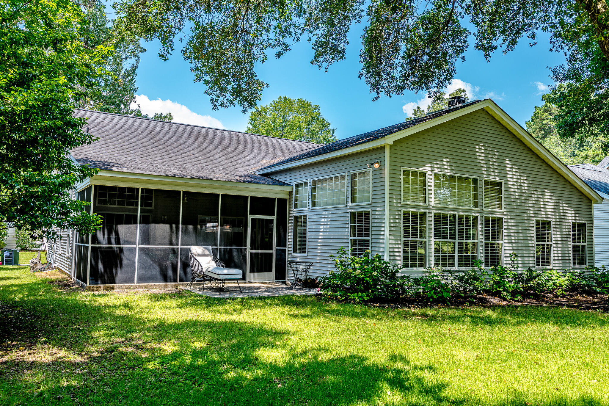 Property image 3 of 808 Long Drive Road in Legend Oaks Plantation, Summerville, SC 29485