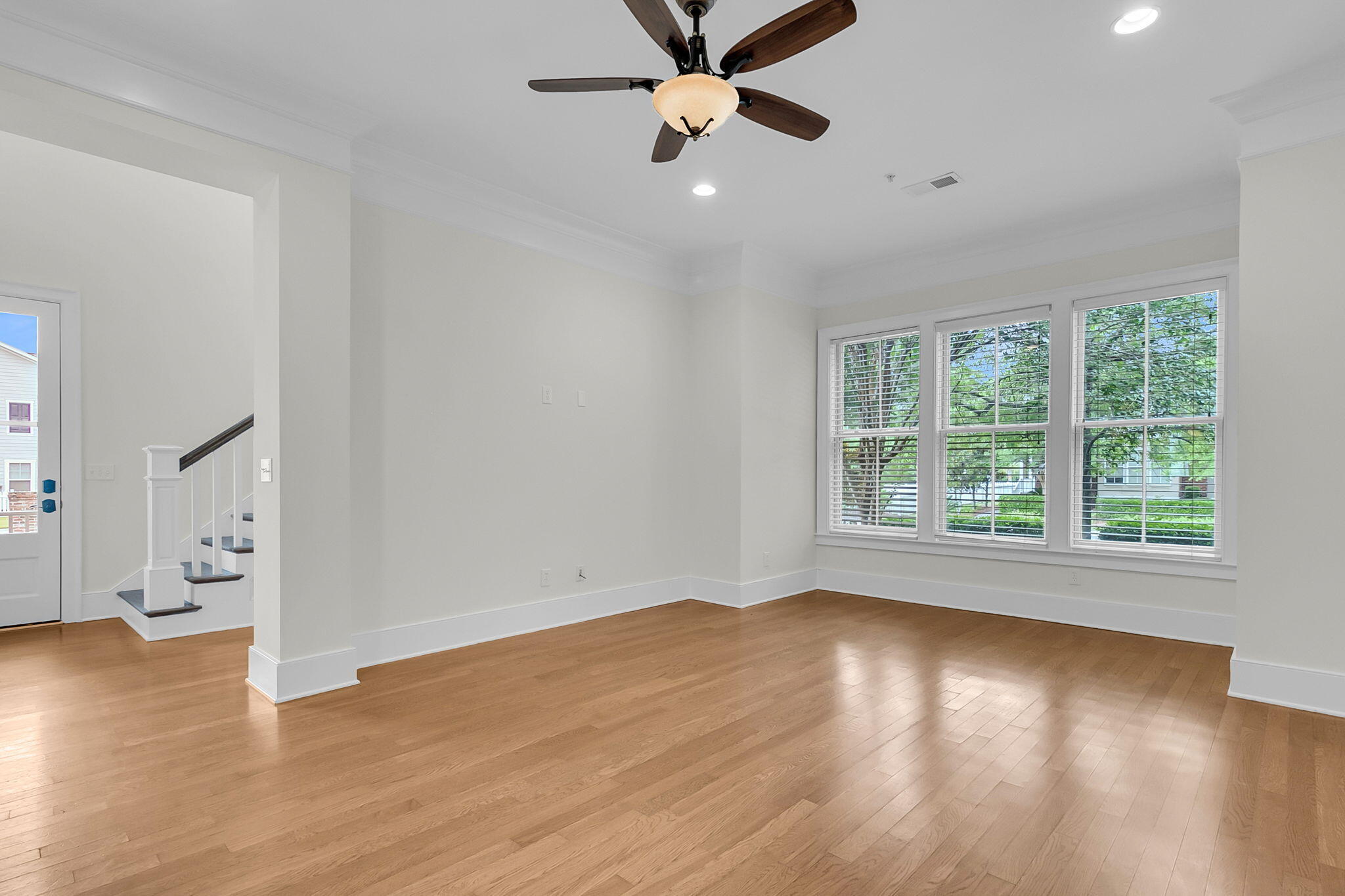 Property image 5 of 1601 Grey Marsh Road in Park West, Mount Pleasant, SC 29466