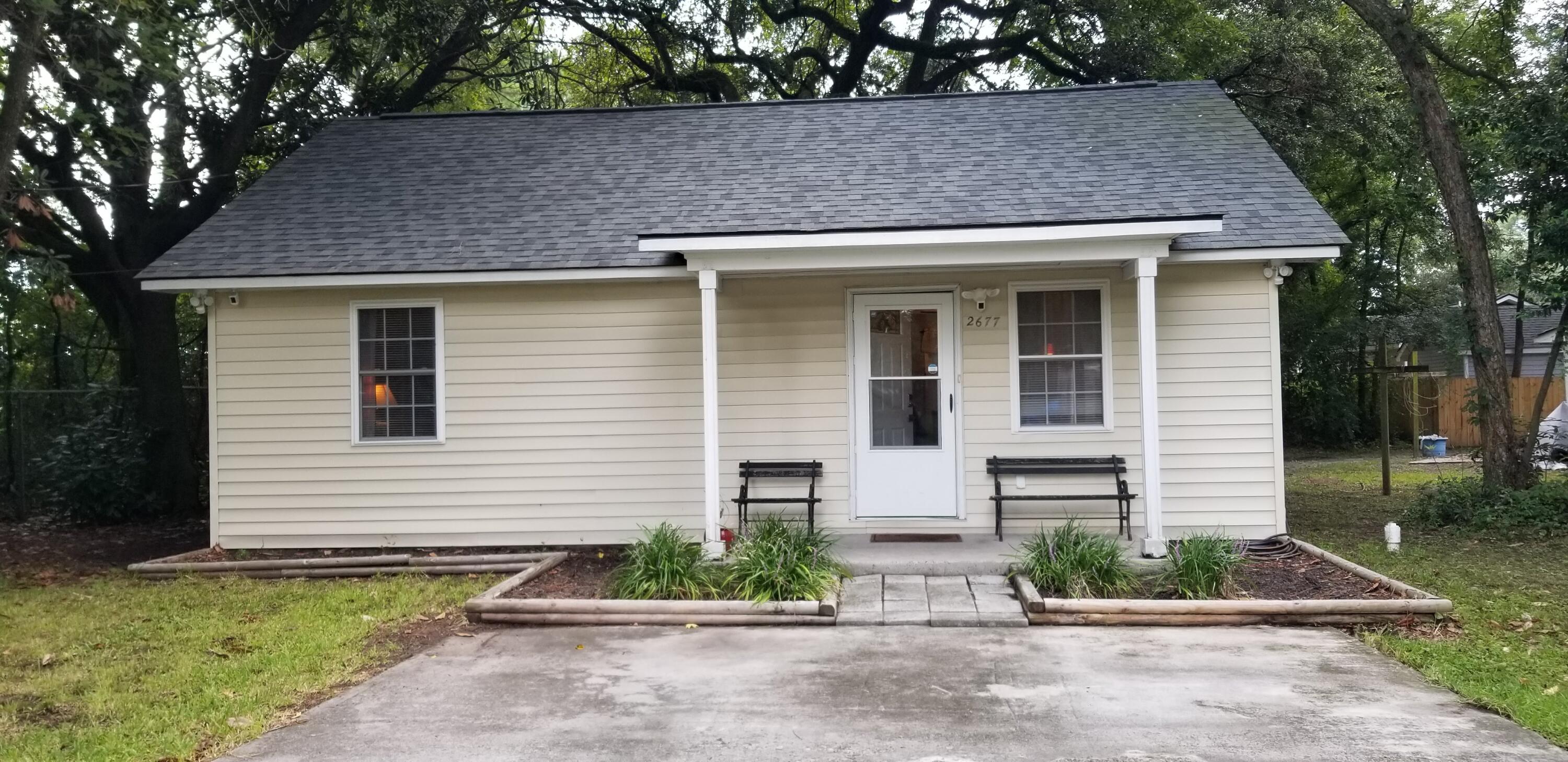 Property image 2 of 2677 Louise Drive in Waylyn, North Charleston, SC 29405
