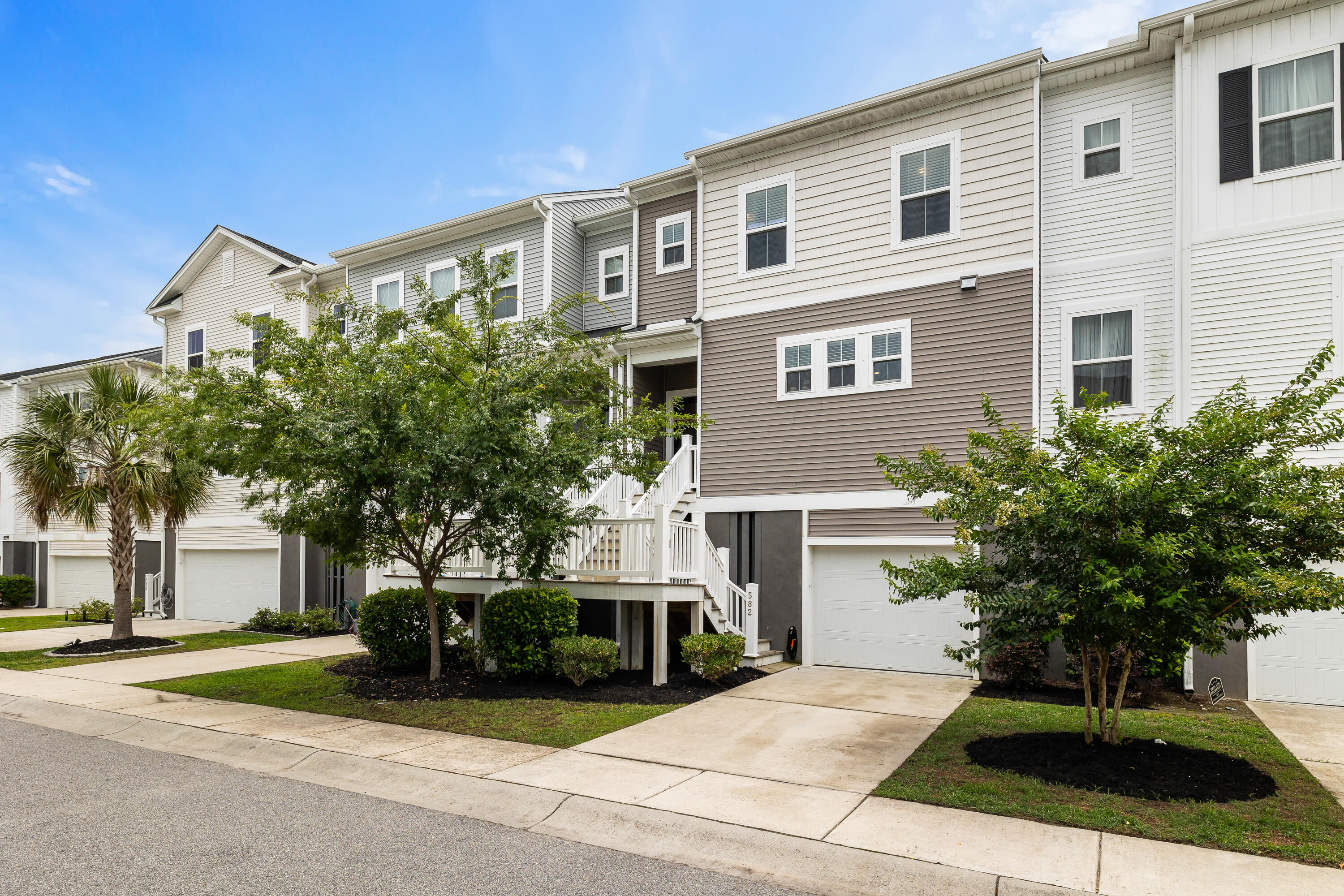 Property image 2 of 582 Mclernon Trace in Marshview Commons, Johns Island, SC 29455