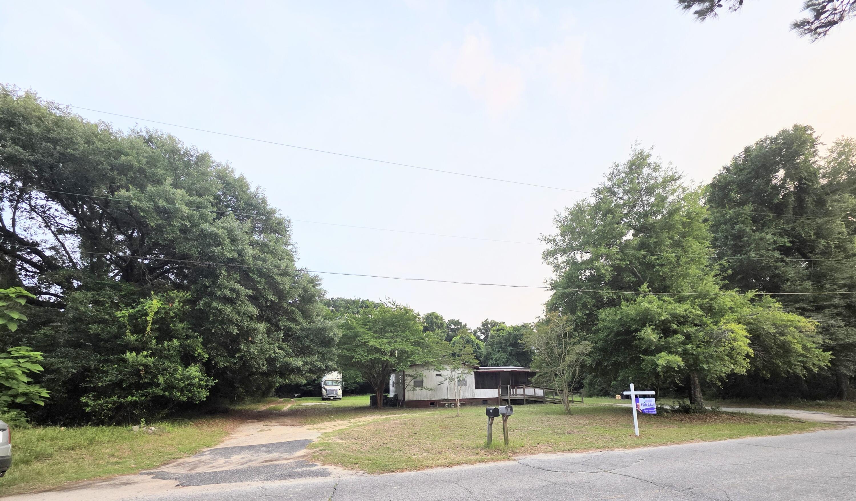 Property image 5 of 301 7th Avenue in Remleys Point, Mount Pleasant, SC 29464