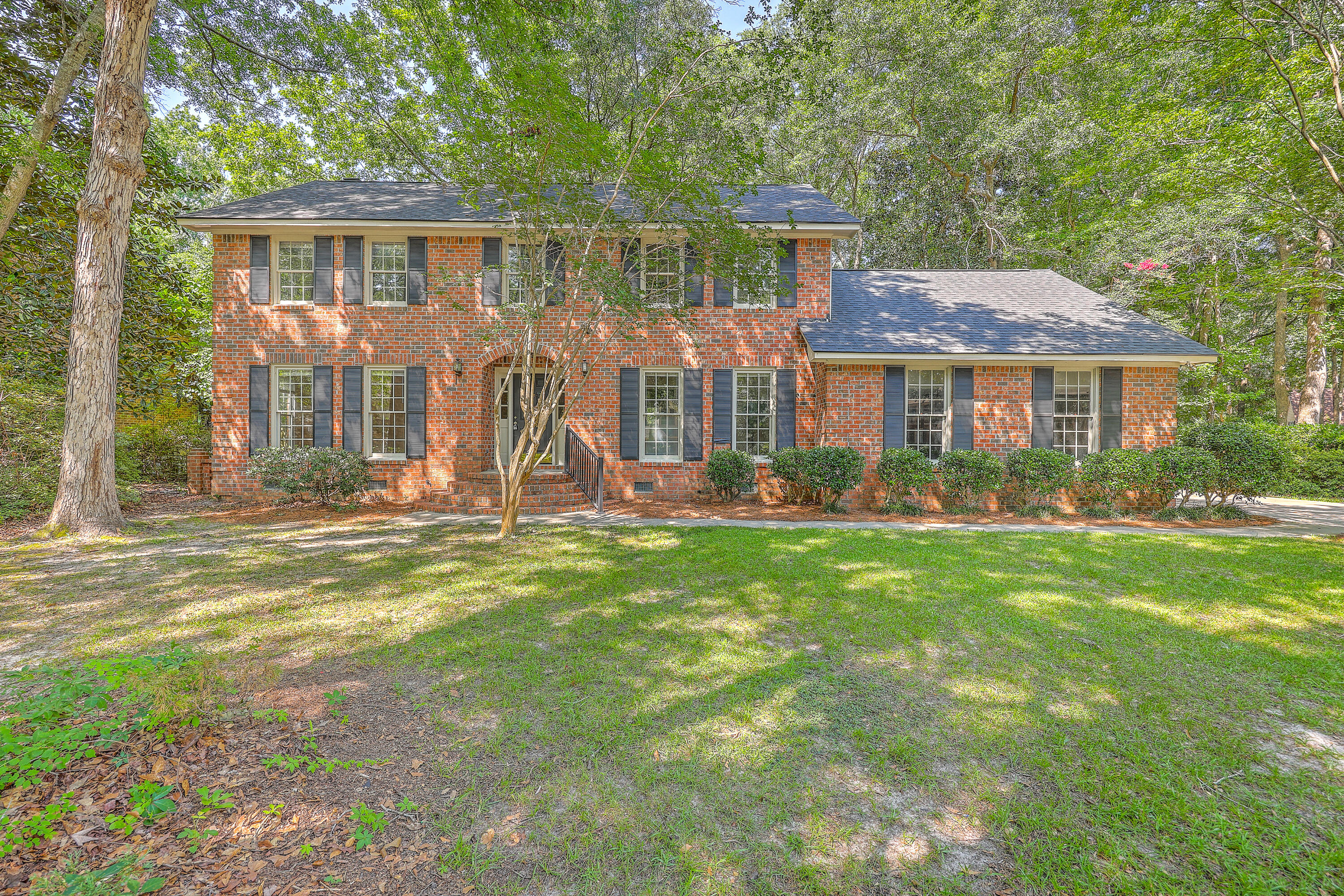 Property image 2 of 109 Squire Court in Ashborough East, Summerville, SC 29485