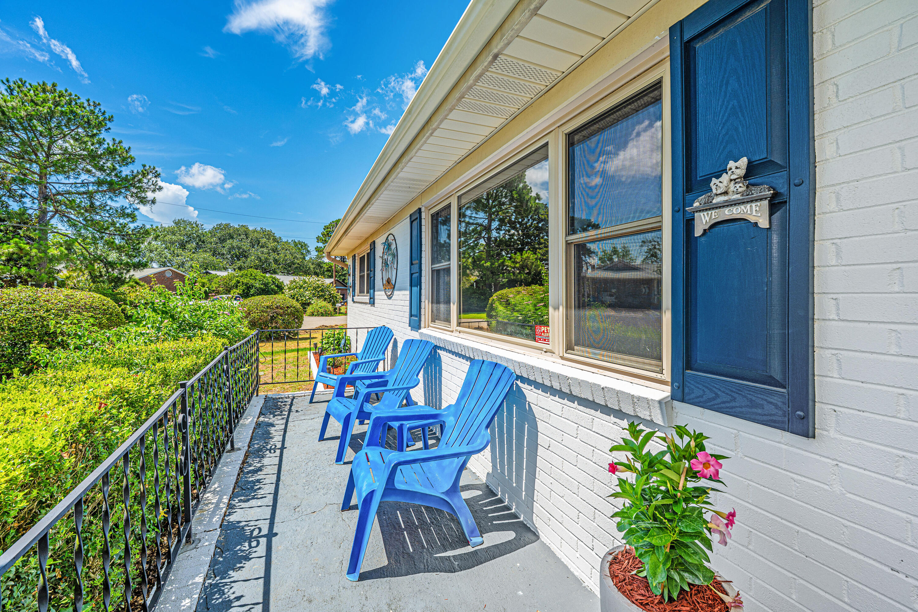 Property image 4 of 1563 Relyea Avenue in Clarks Point, Charleston, SC 29412