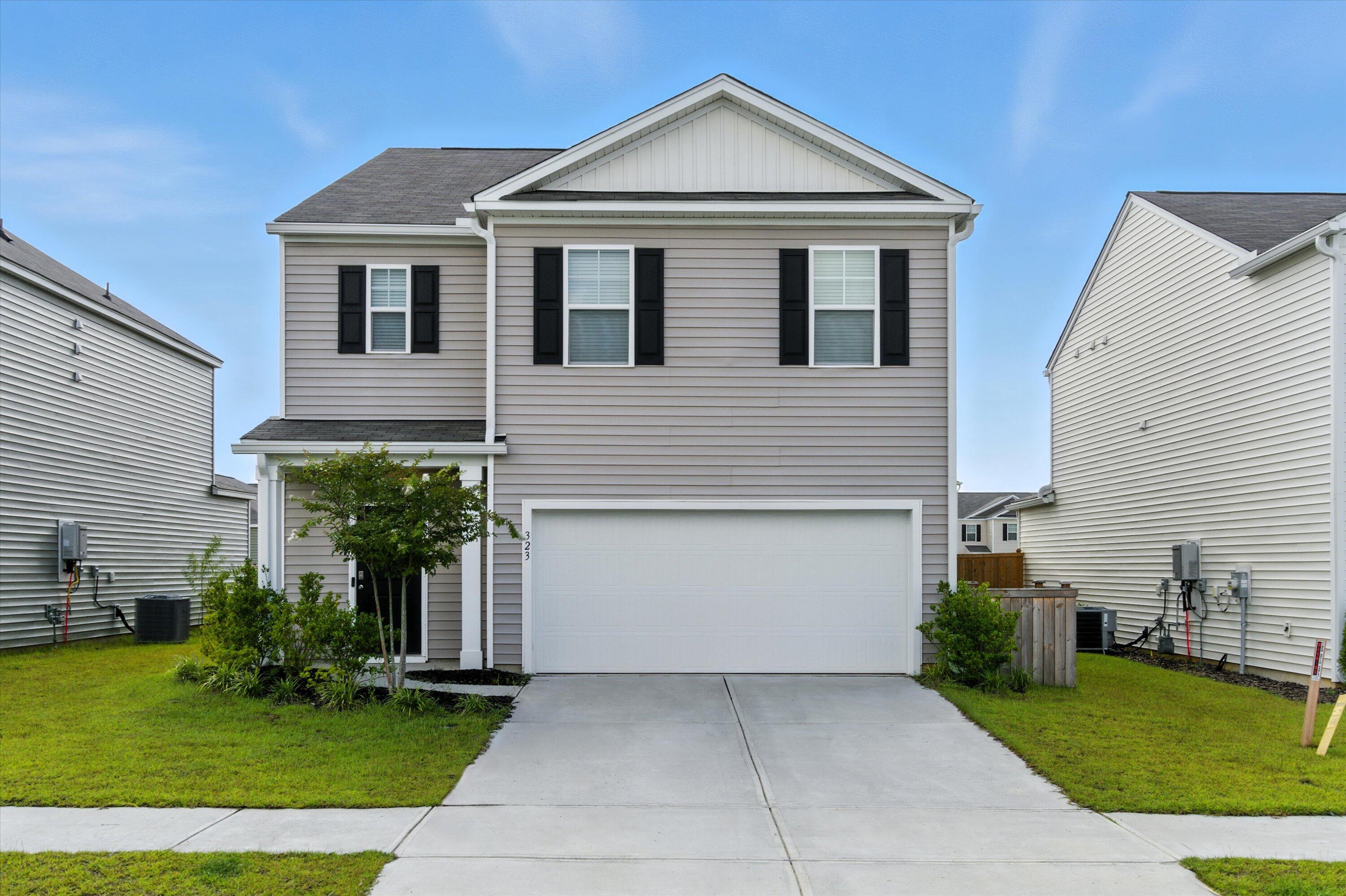 Property image 2 of 323 Bear Paw Lane in Cane Bay Plantation, Summerville, SC 29486