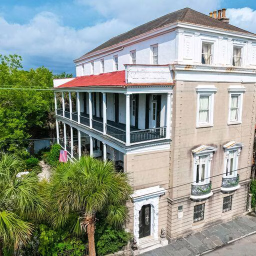 Harleston Village, Charleston Community